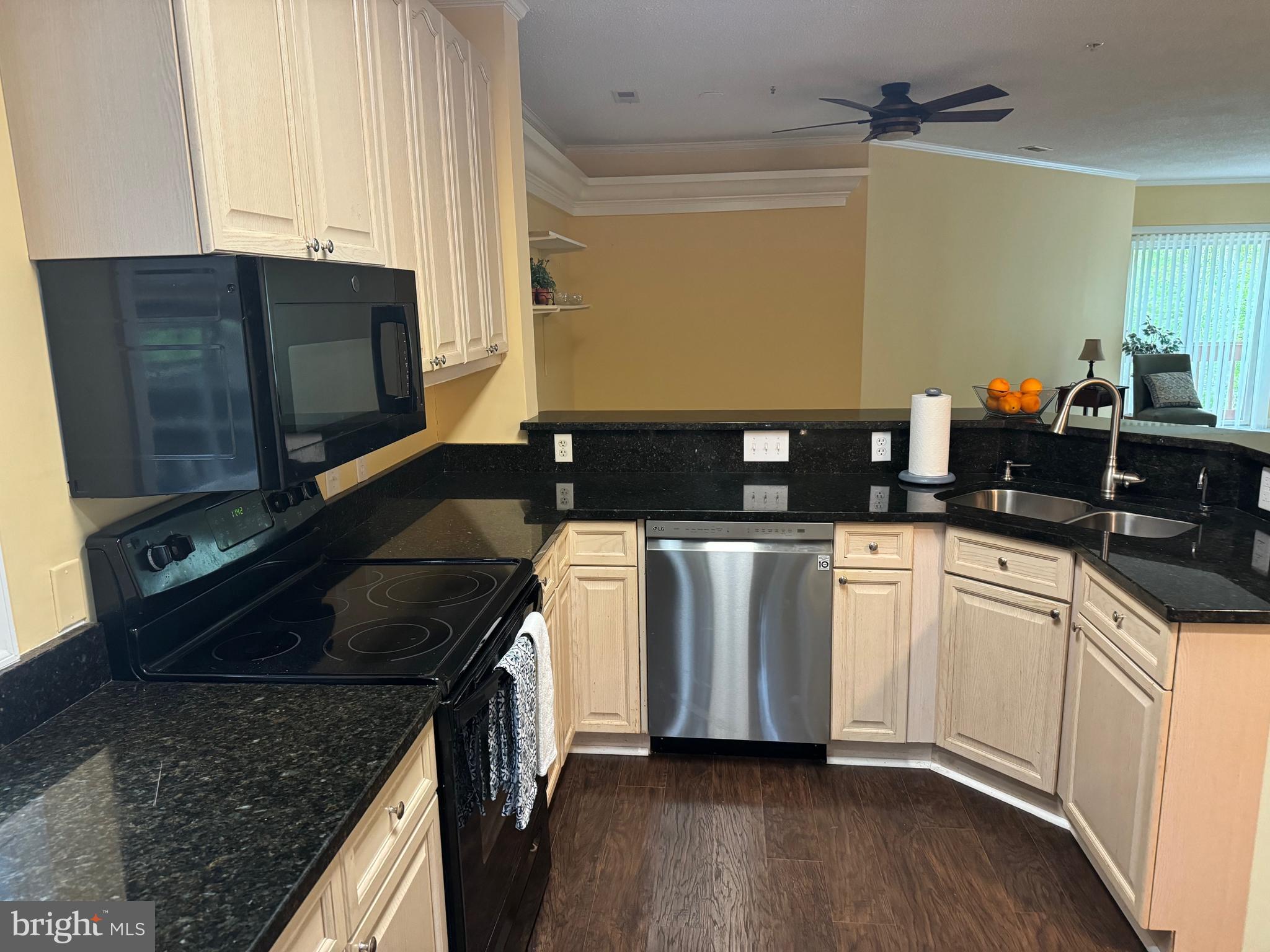 SOLOMONS LANDING - Residential