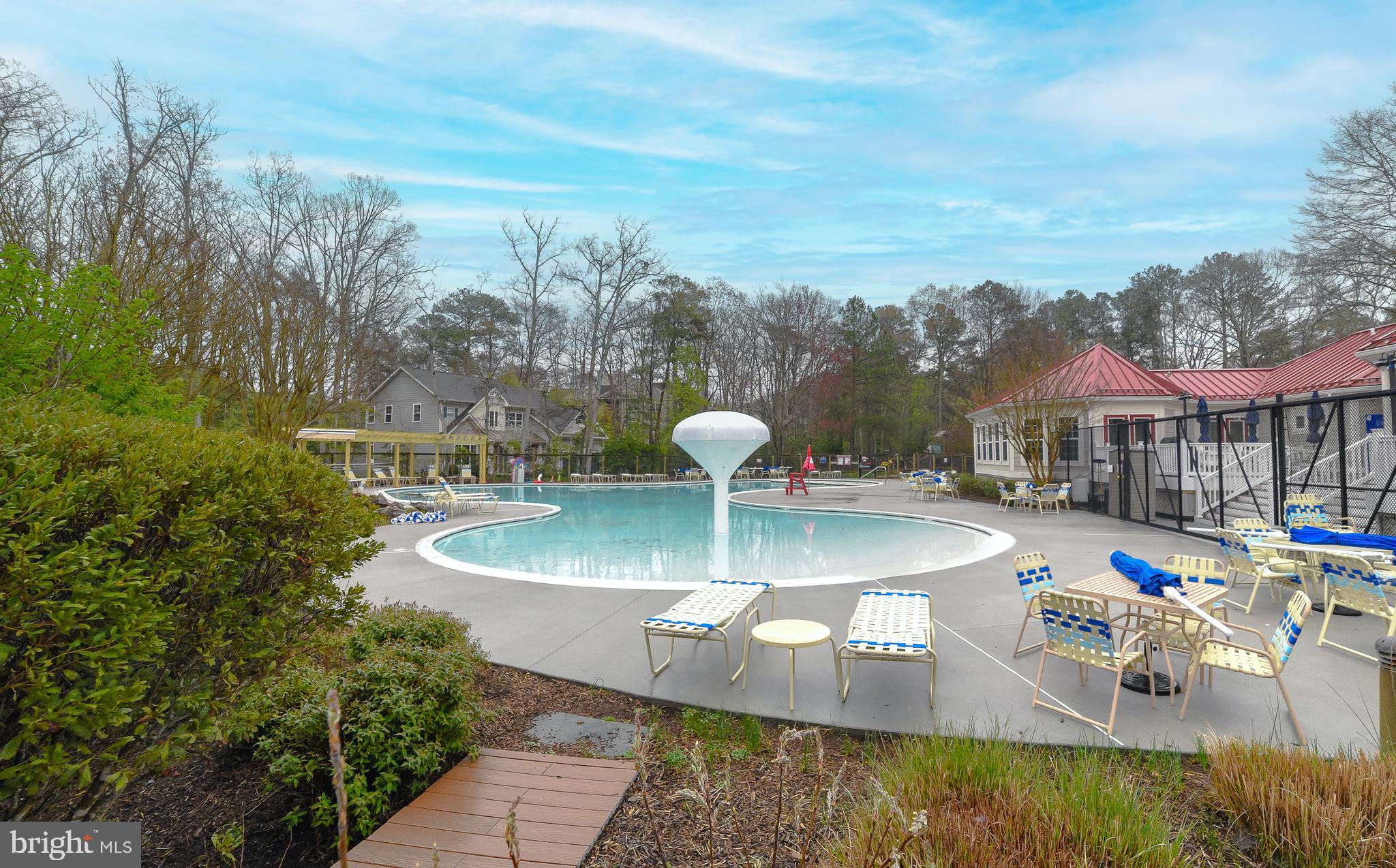 SOLOMONS LANDING - Residential