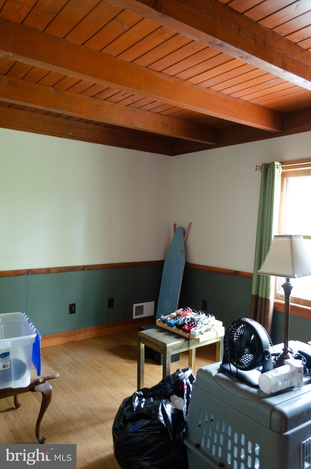 DUNDRIDGE FARM - Residential Lease