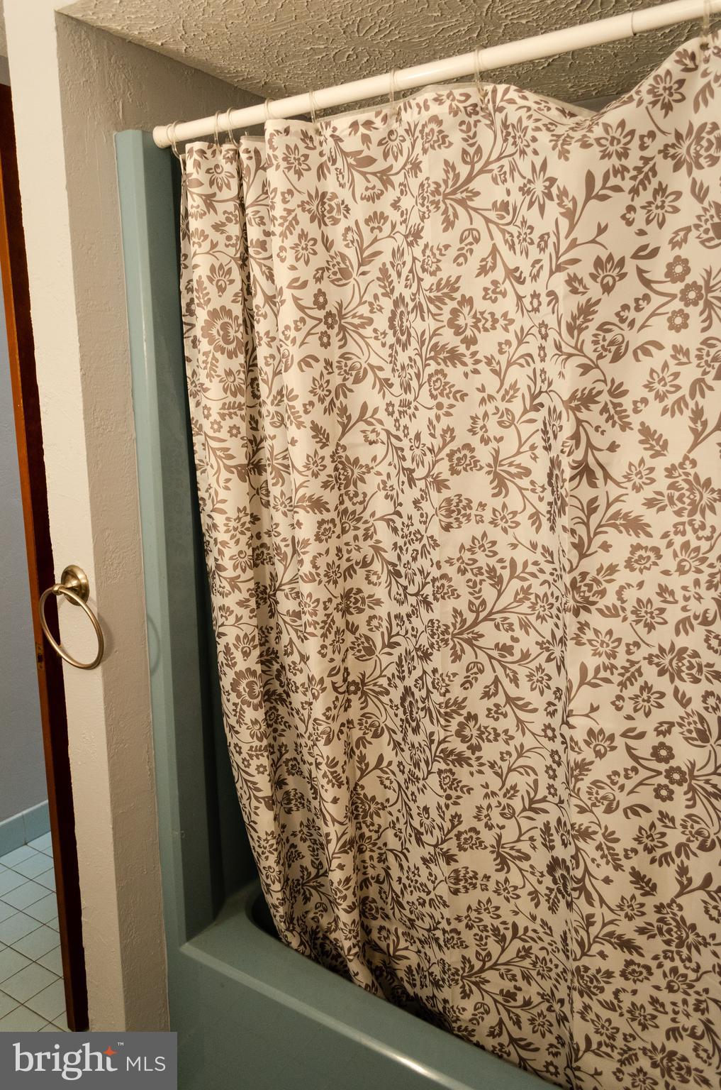 DUNDRIDGE FARM - Residential Lease