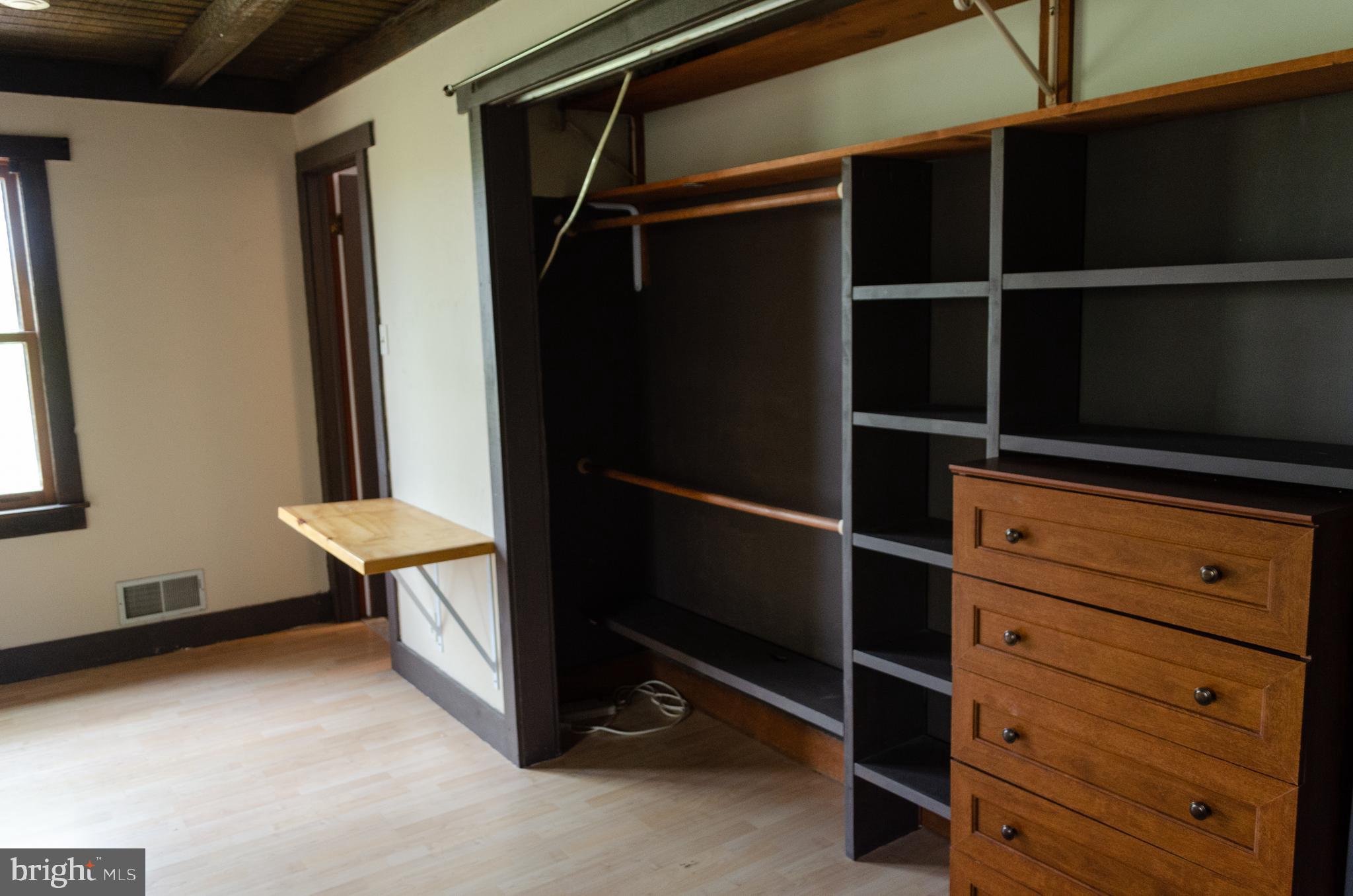 DUNDRIDGE FARM - Residential Lease