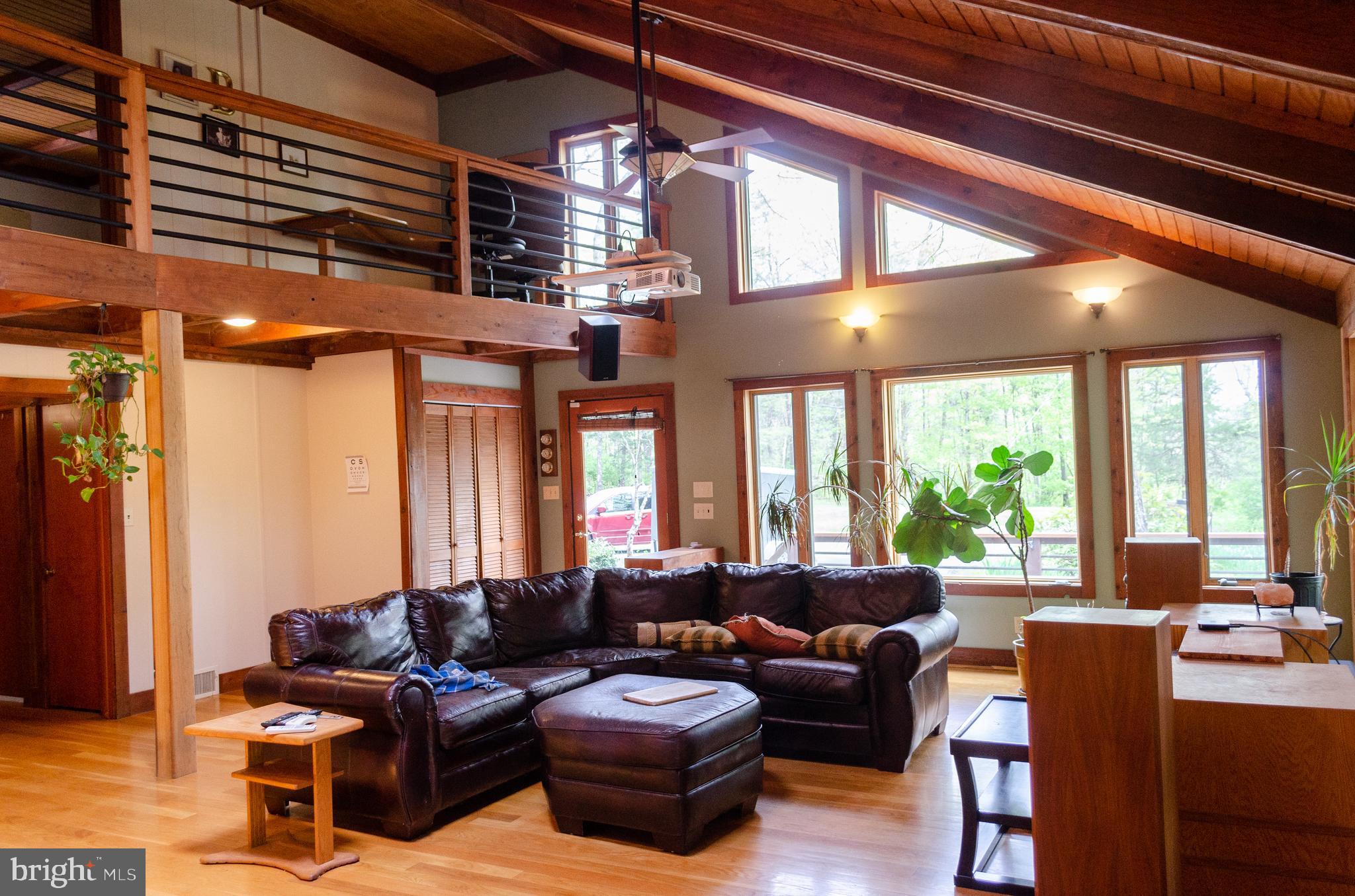 DUNDRIDGE FARM - Residential Lease