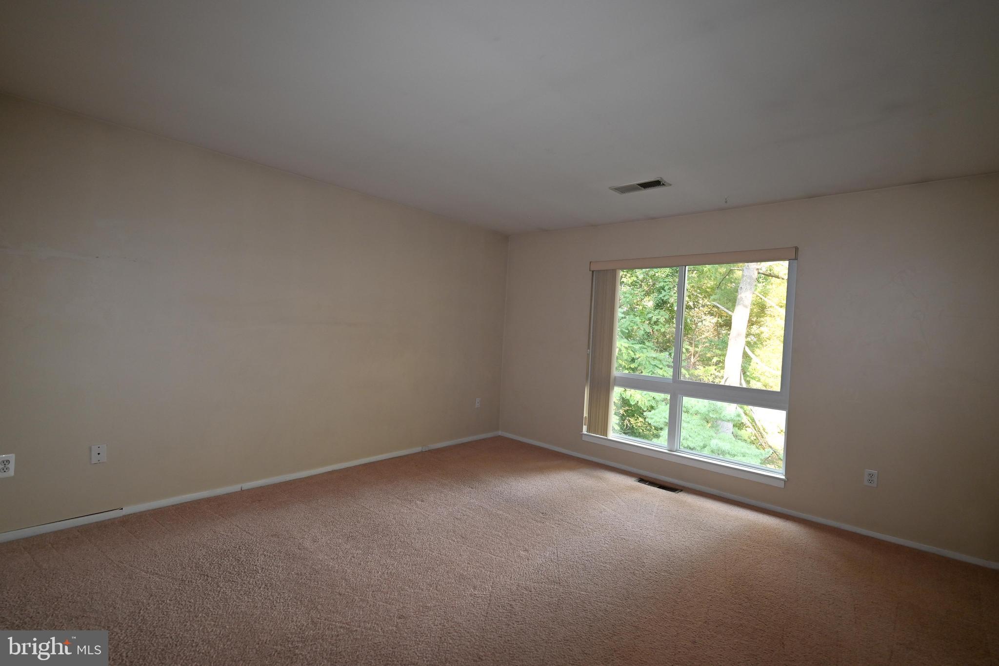 HUNTERS GREEN - Residential Lease