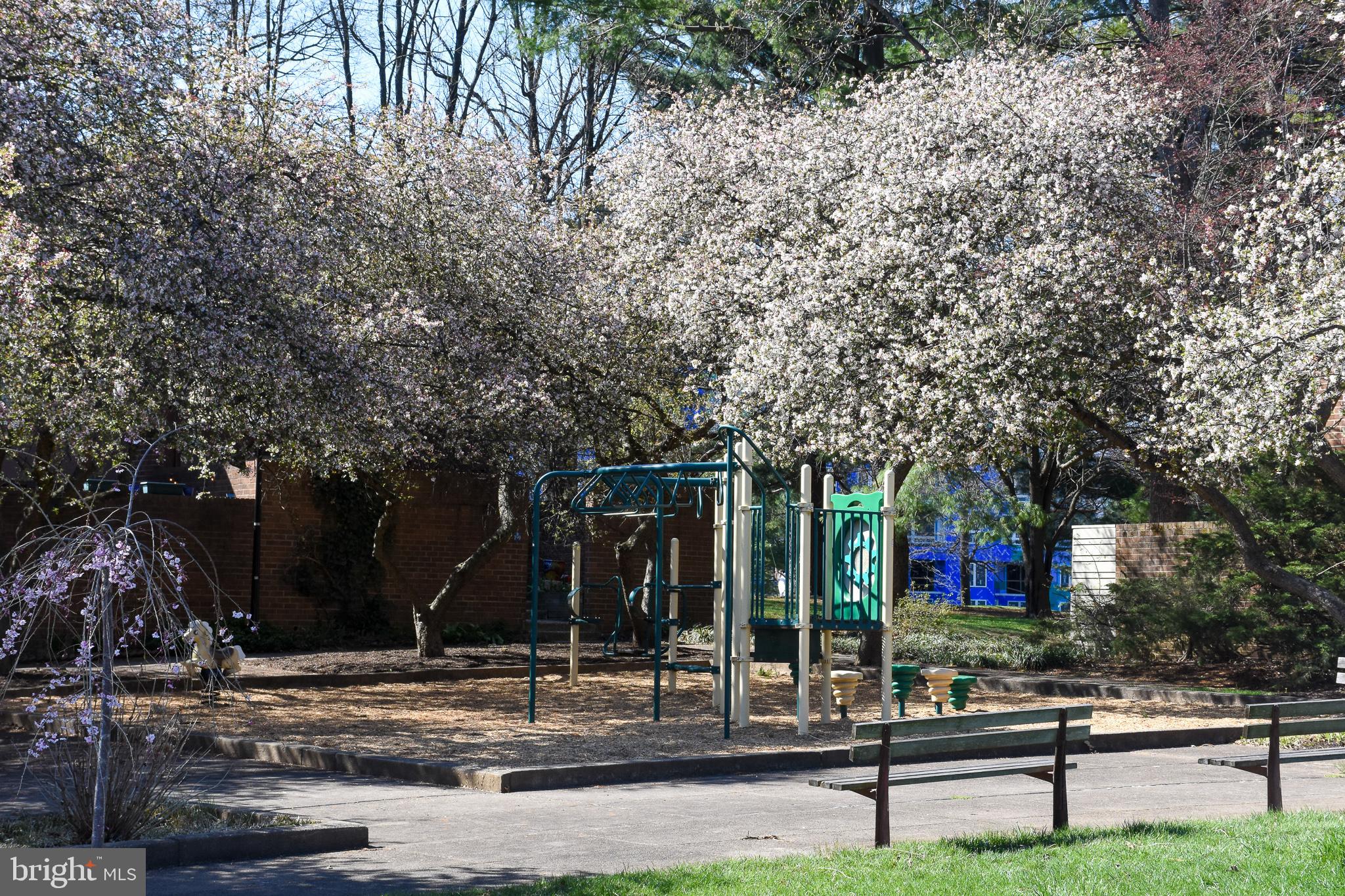 HUNTERS GREEN - Residential Lease