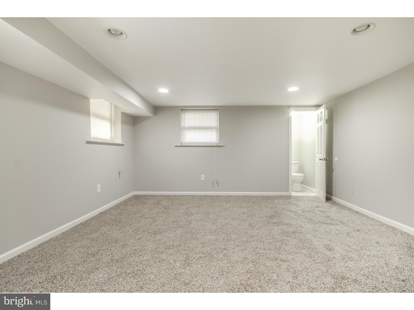 WEST OAK LANE - Residential