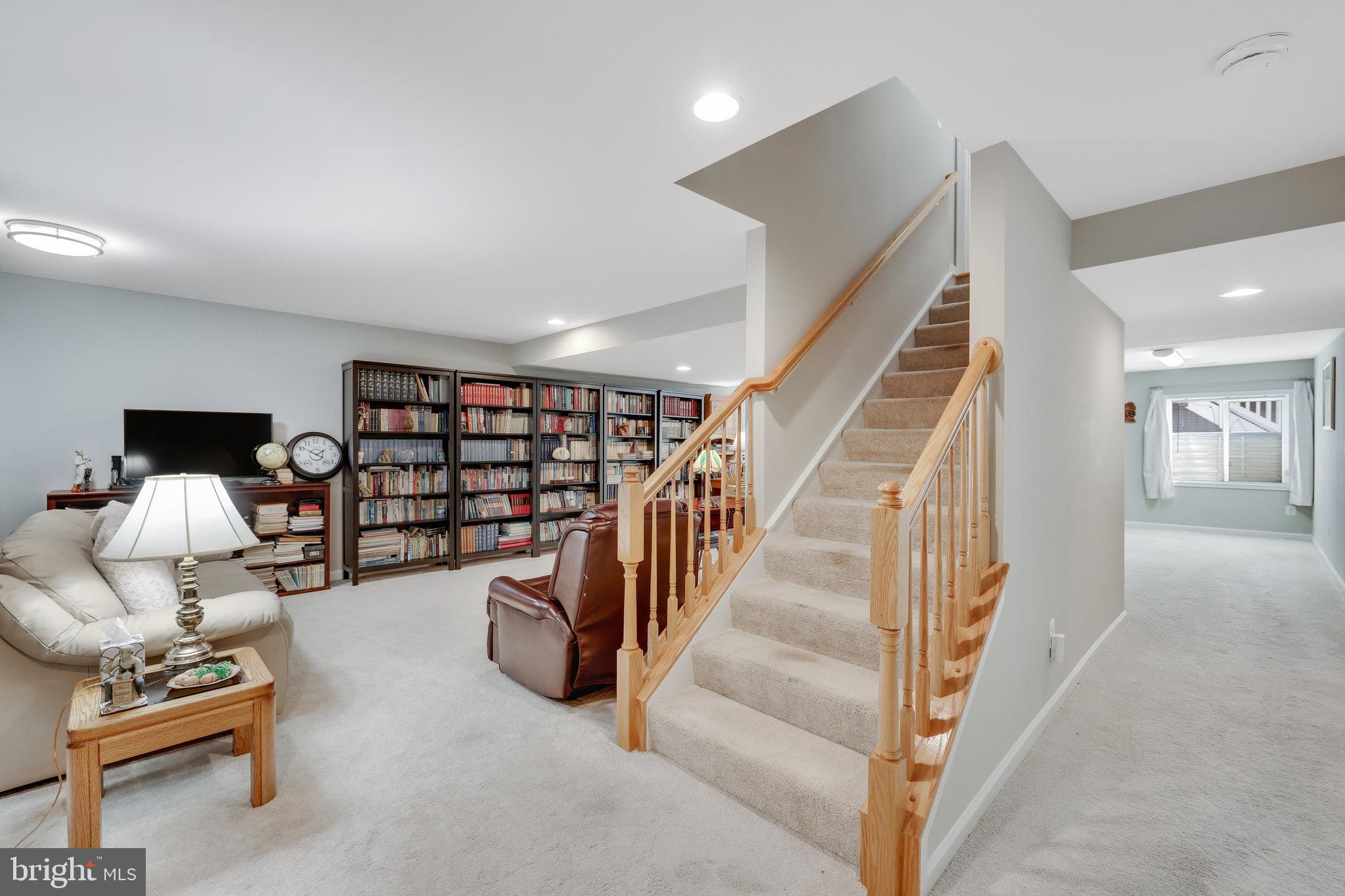 ASHBURN VILLAGE - Residential