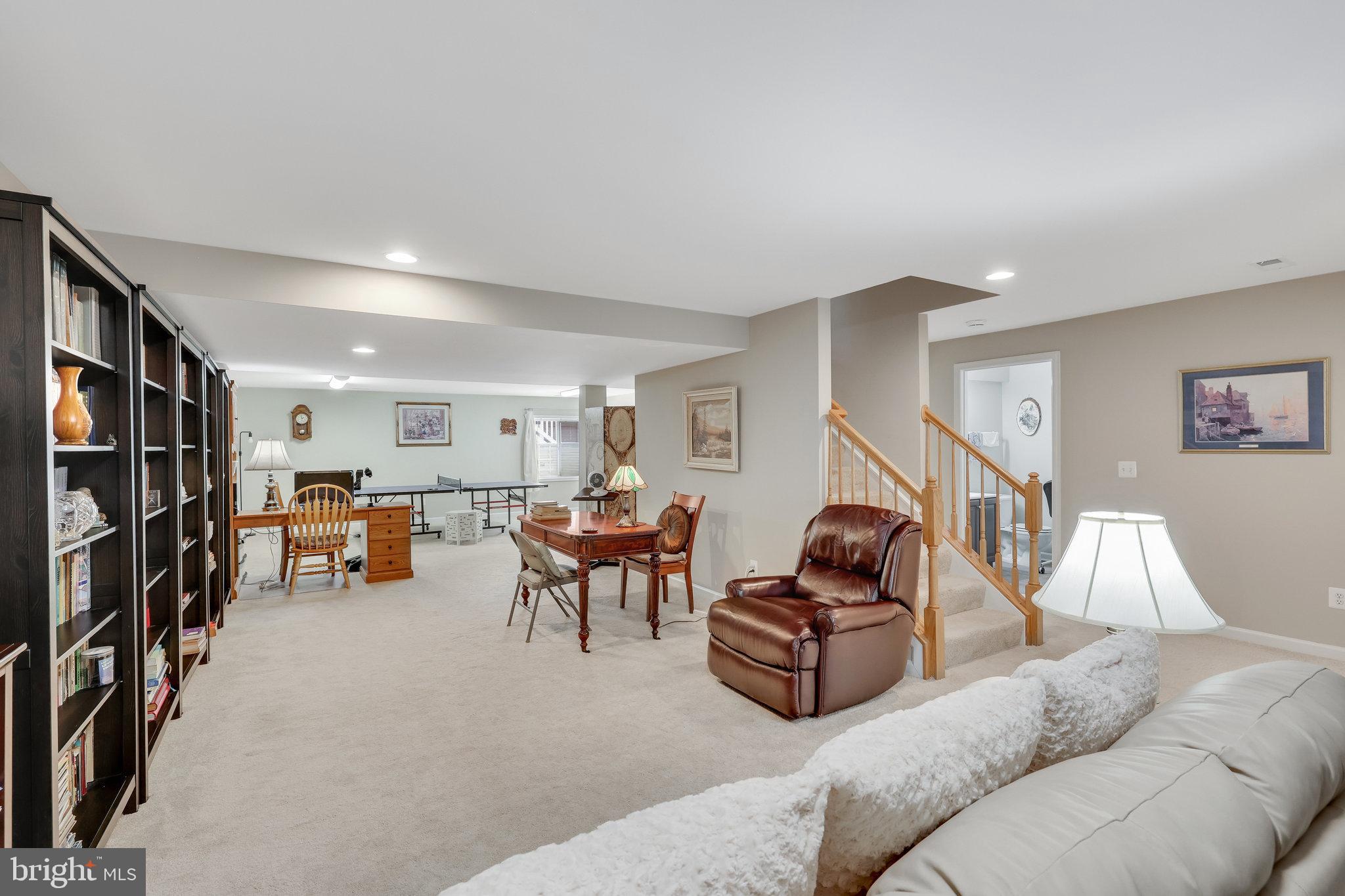 ASHBURN VILLAGE - Residential