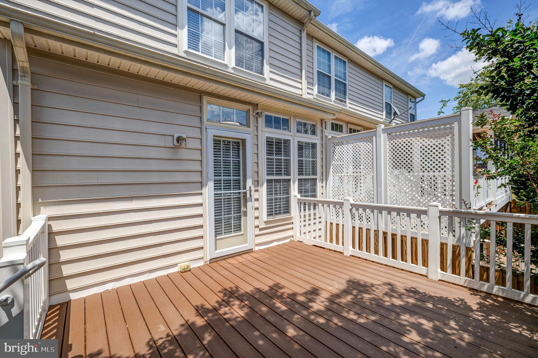 ASHBURN VILLAGE - Residential