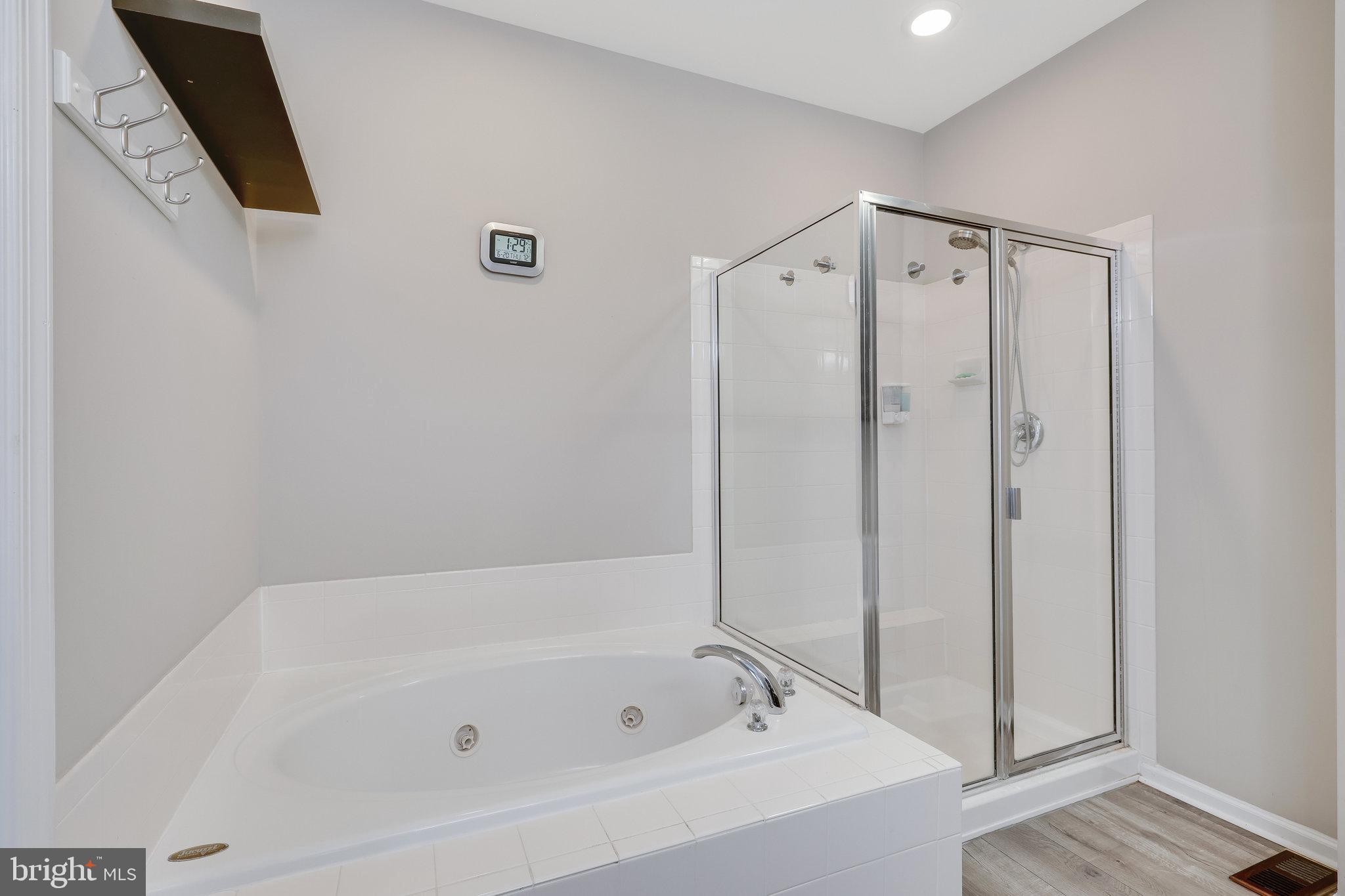 ASHBURN VILLAGE - Residential