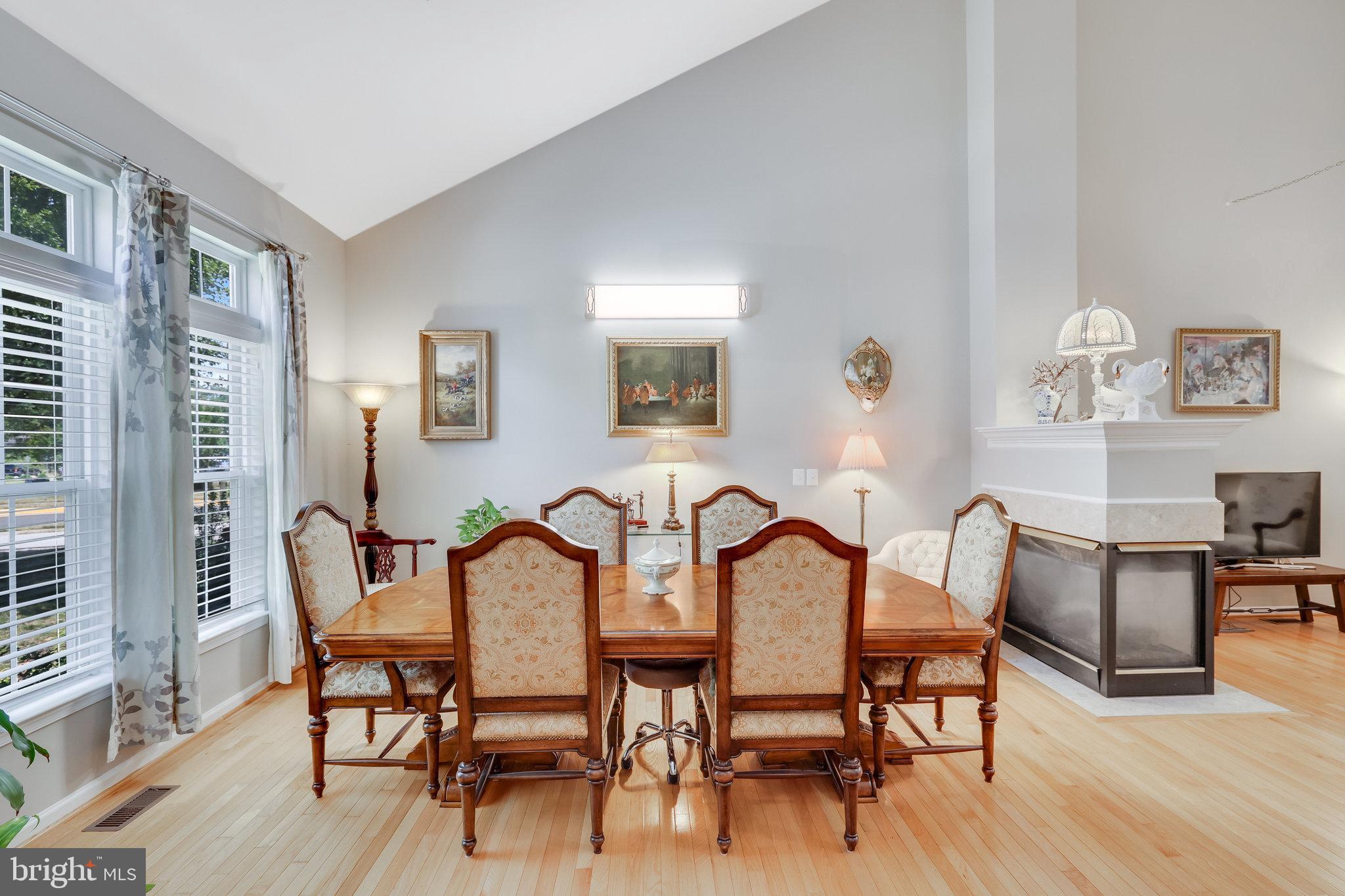 ASHBURN VILLAGE - Residential