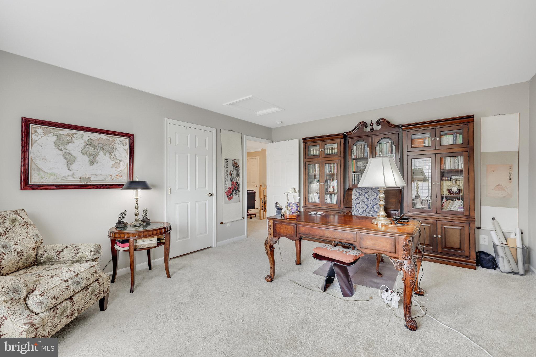 ASHBURN VILLAGE - Residential