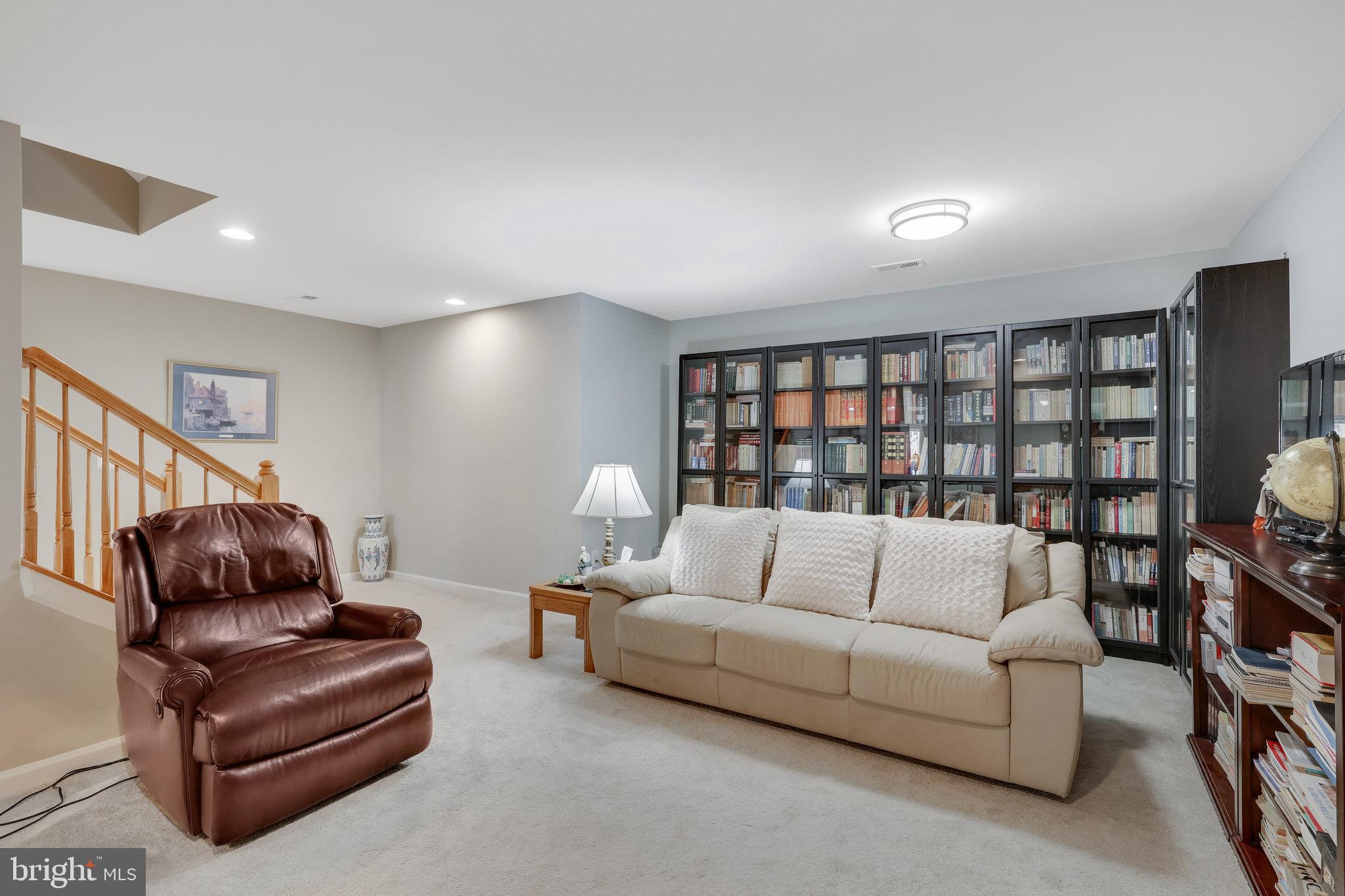 ASHBURN VILLAGE - Residential