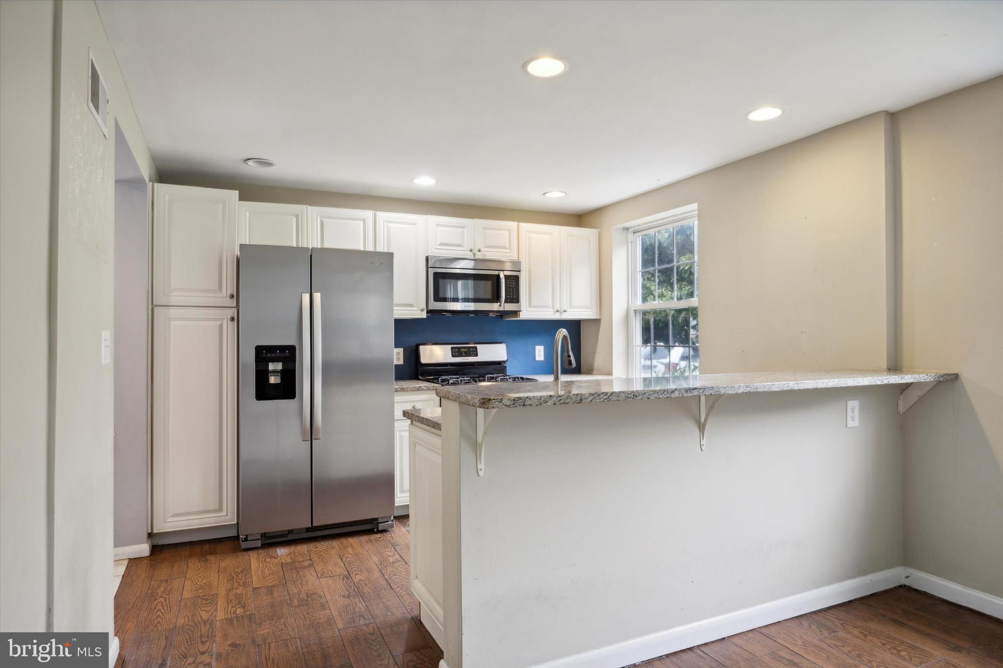 LAFAYETTE HILL - Residential
