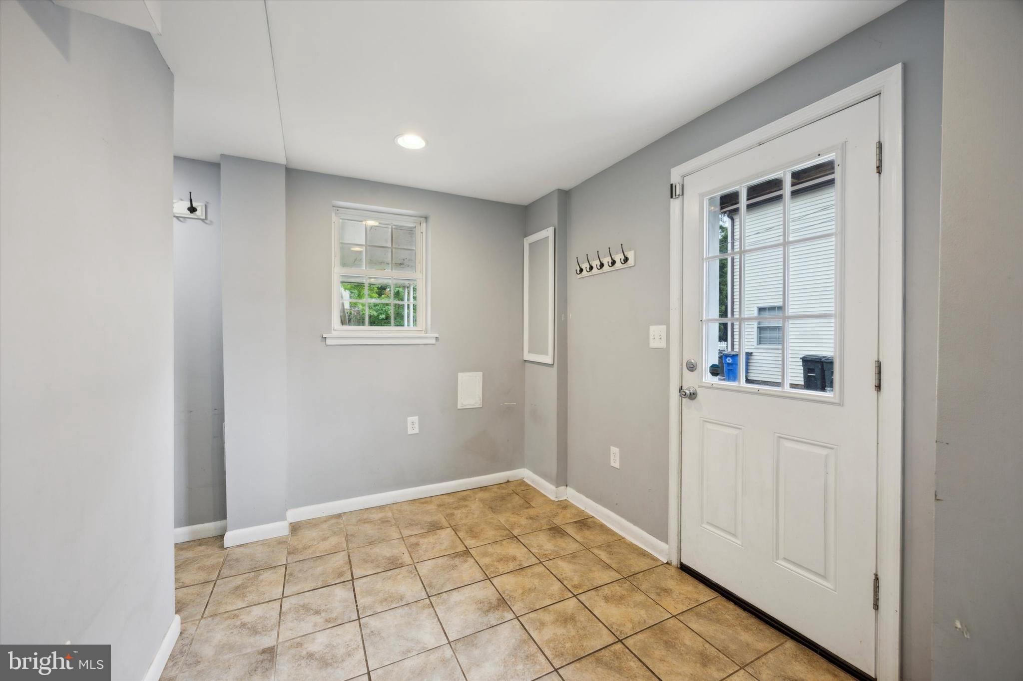 LAFAYETTE HILL - Residential