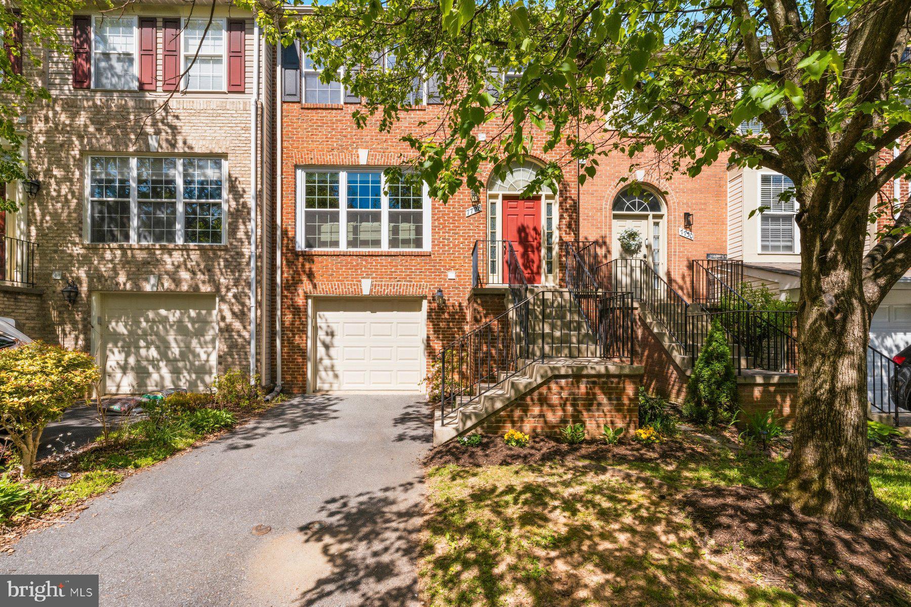 7728 HERITAGE FARM DRIVE