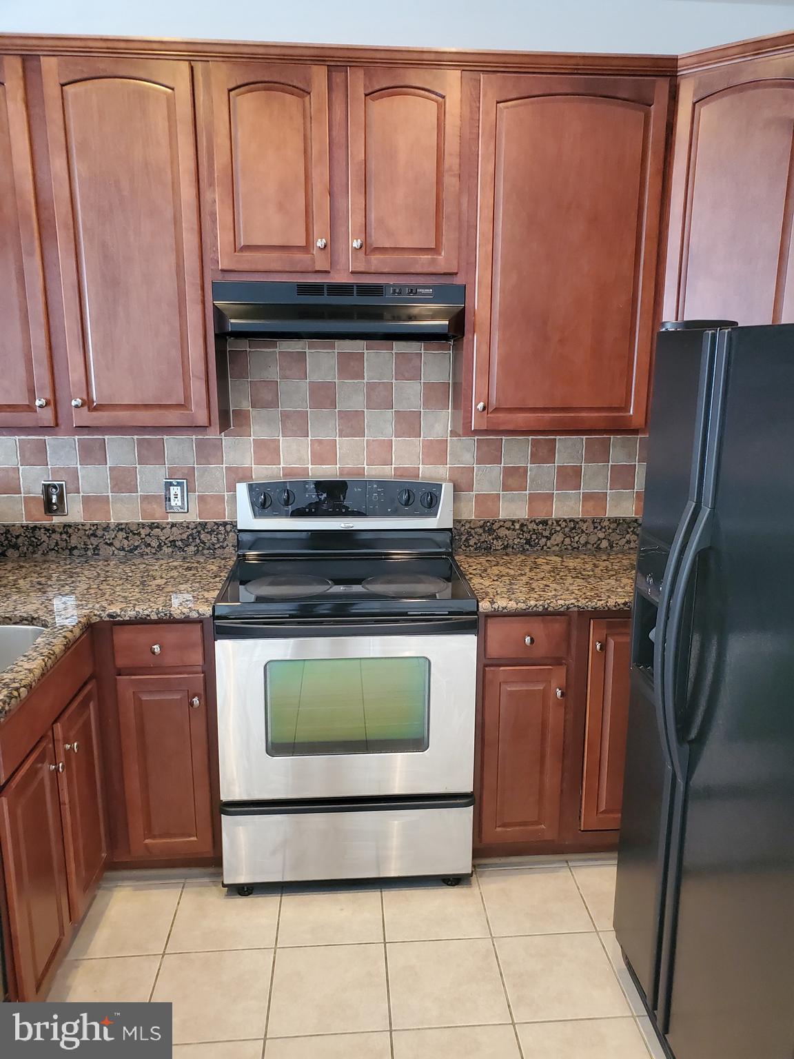 BOWIE TOWERS - Residential Lease