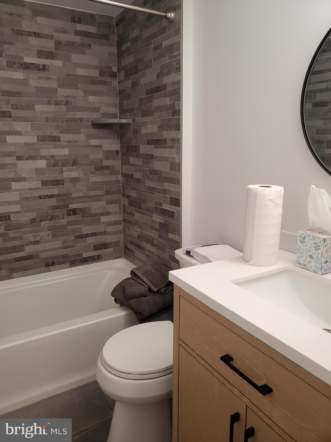 RIDDLE GLEN - Residential Lease