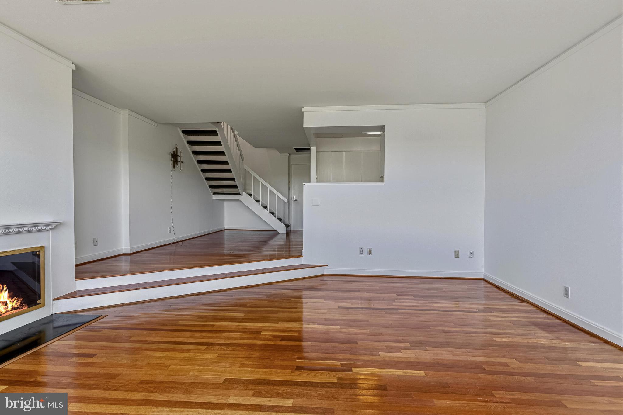 2501 M STREET NW 722