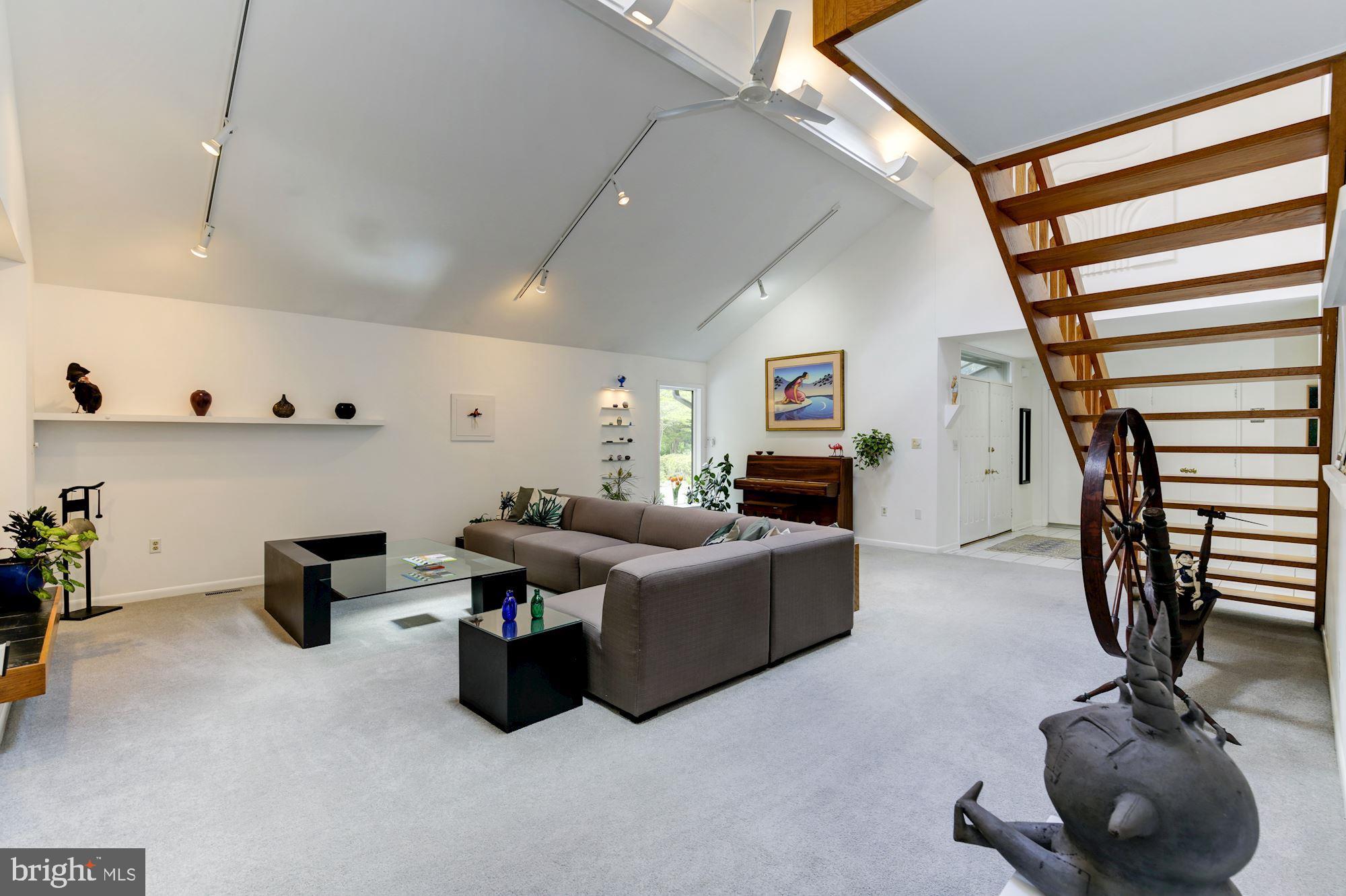 HIGHLAND - Residential