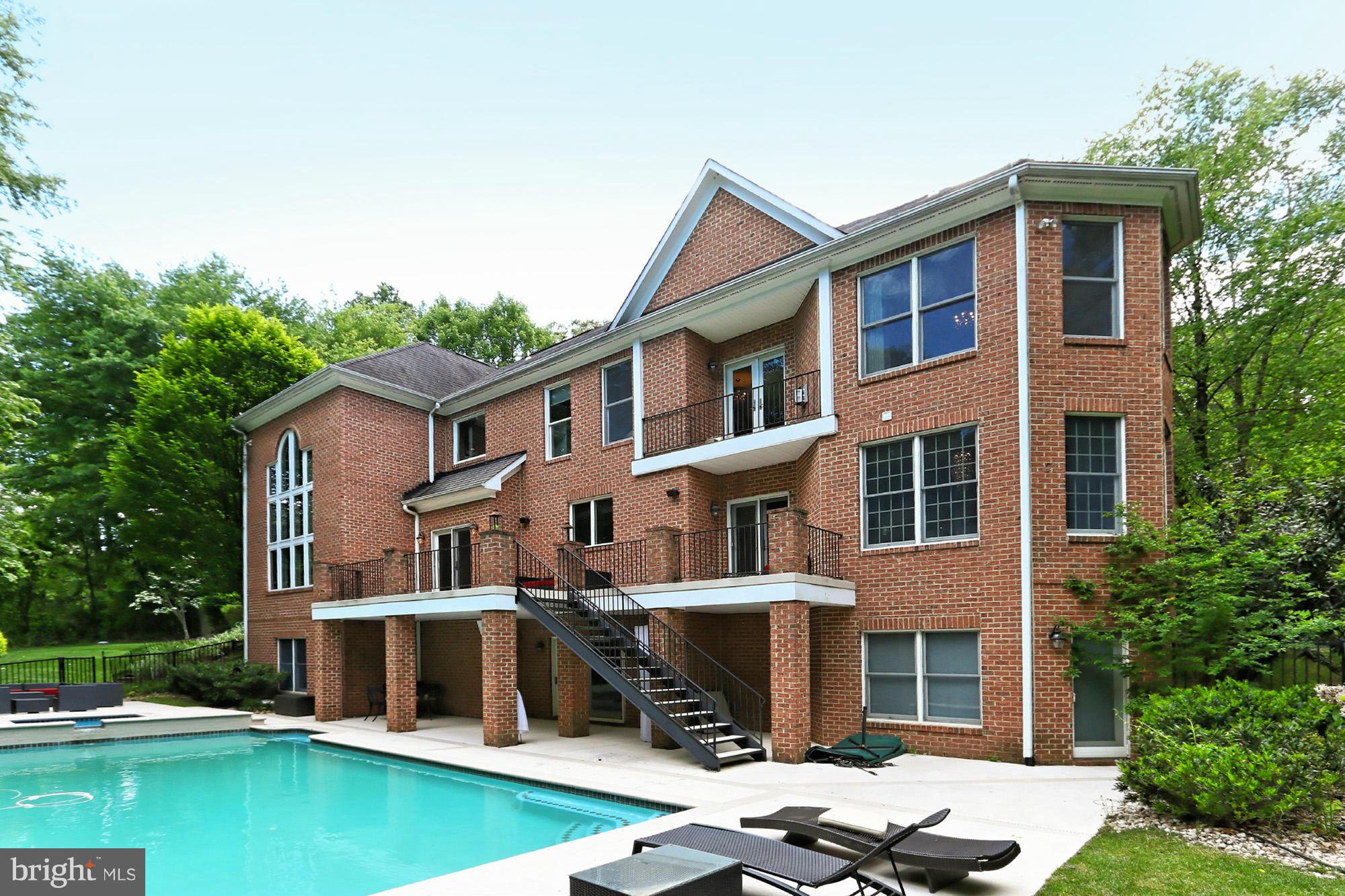 JACKSON HILLS - Residential