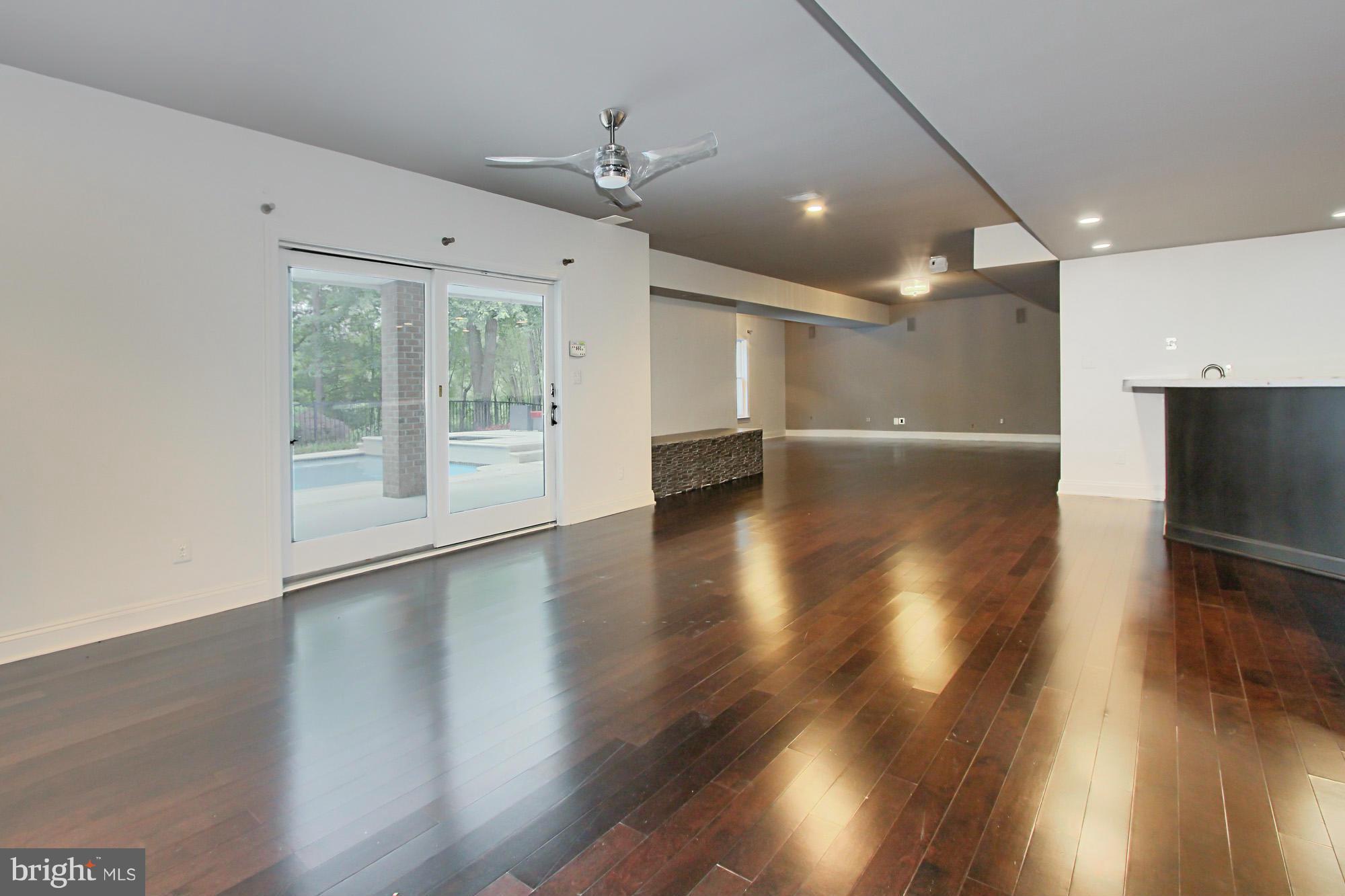 JACKSON HILLS - Residential