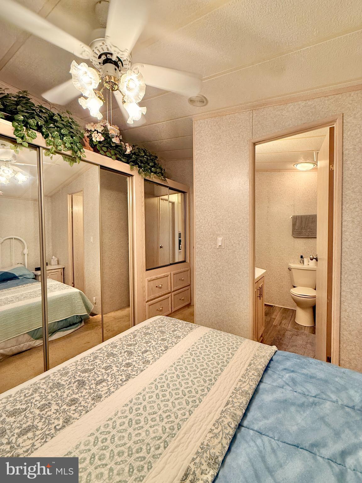 HOLLY LAKE RESORT - Residential