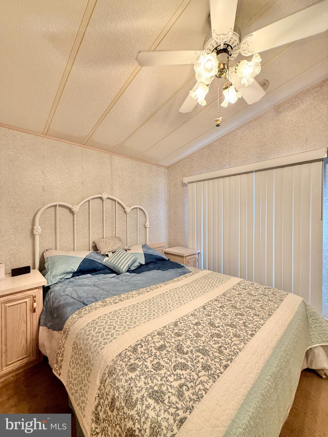 HOLLY LAKE RESORT - Residential