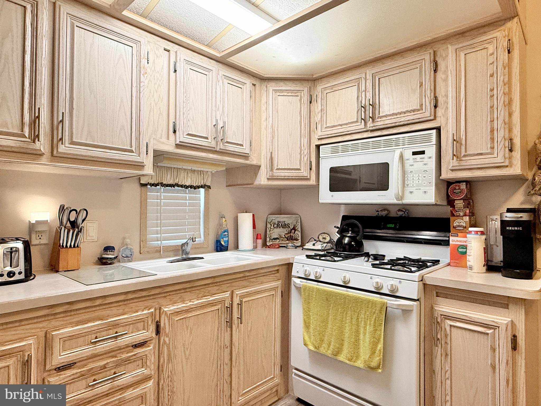 HOLLY LAKE RESORT - Residential