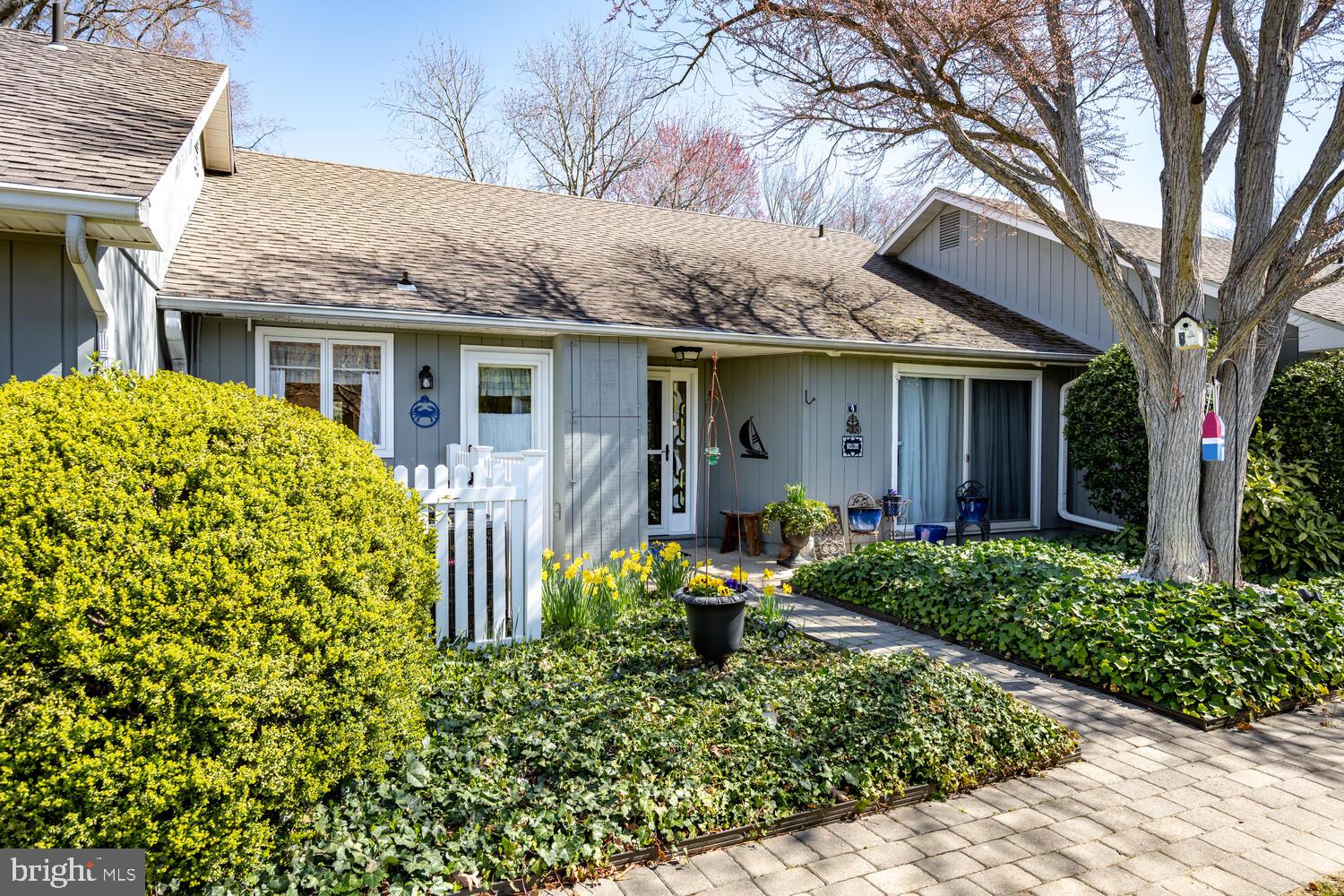 GULL WING VILLAS - Residential