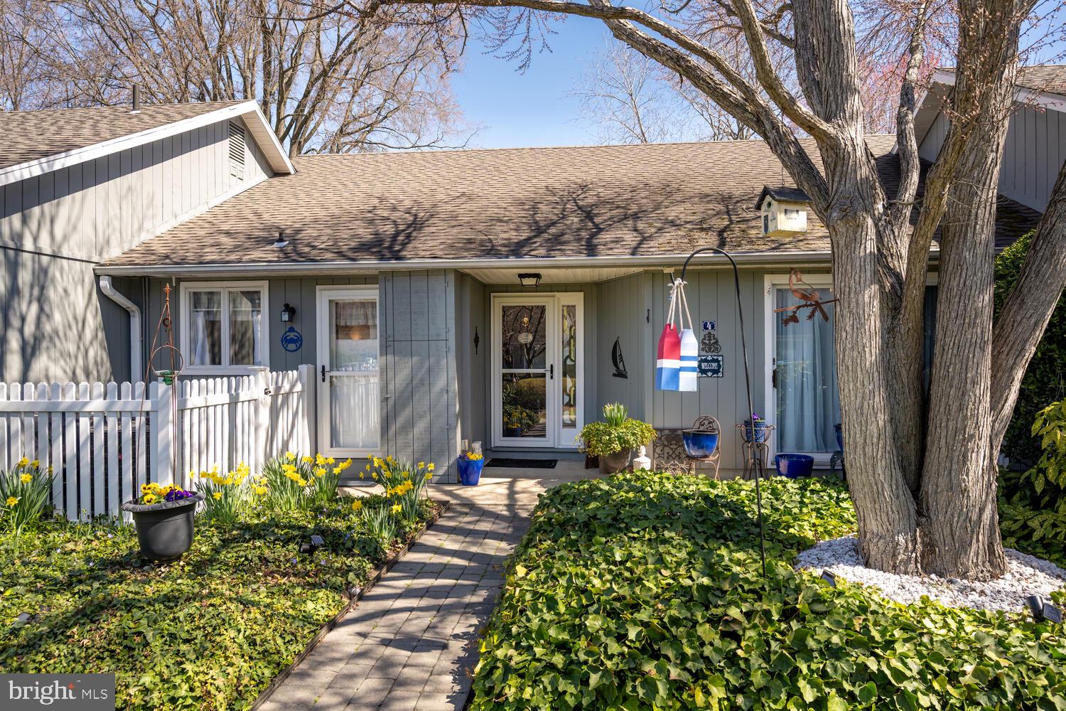 GULL WING VILLAS - Residential