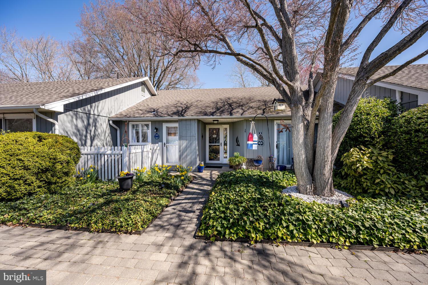 GULL WING VILLAS - Residential