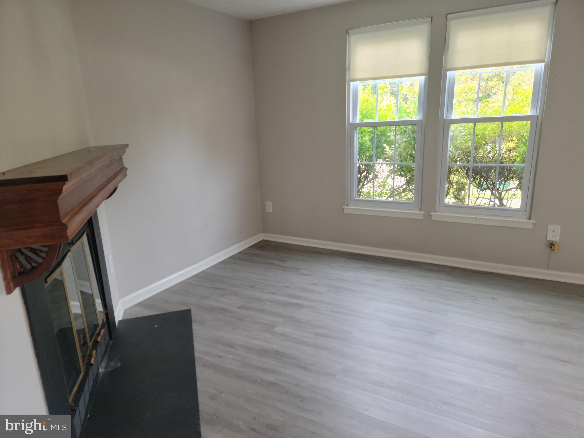 POHICK VILLAGE - Residential Lease