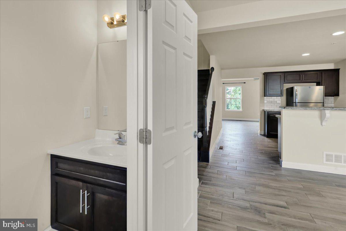 526 ARIETTA COURT