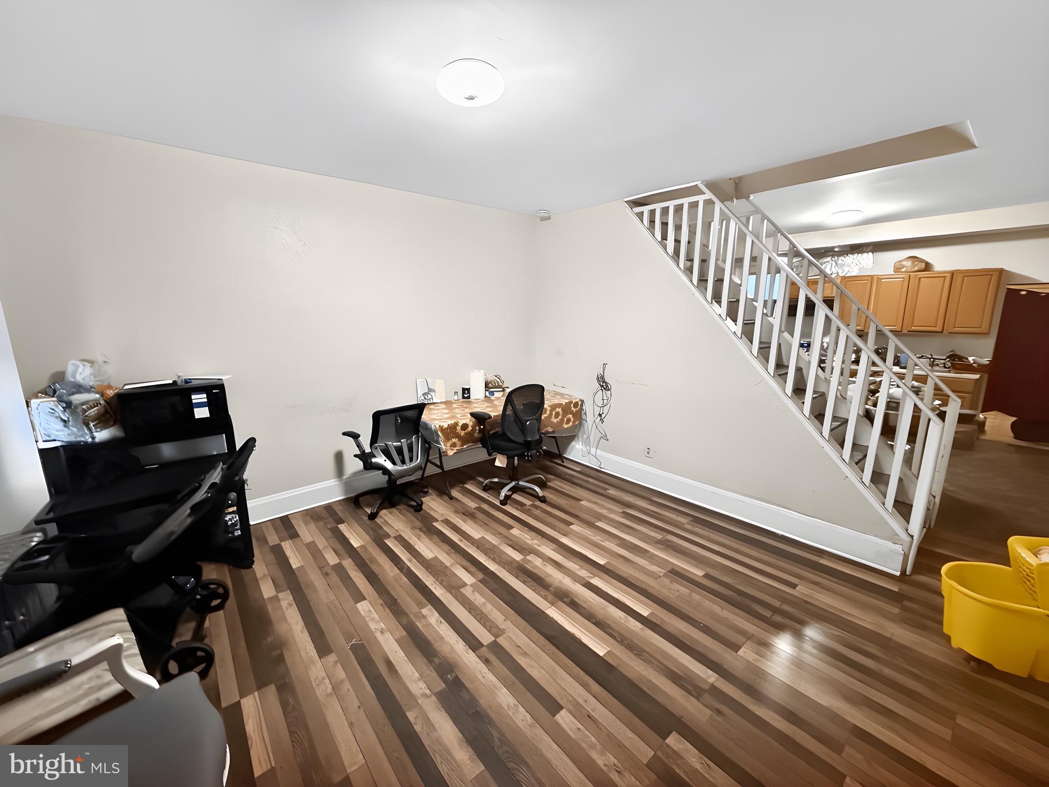 NORRISTOWN - Residential