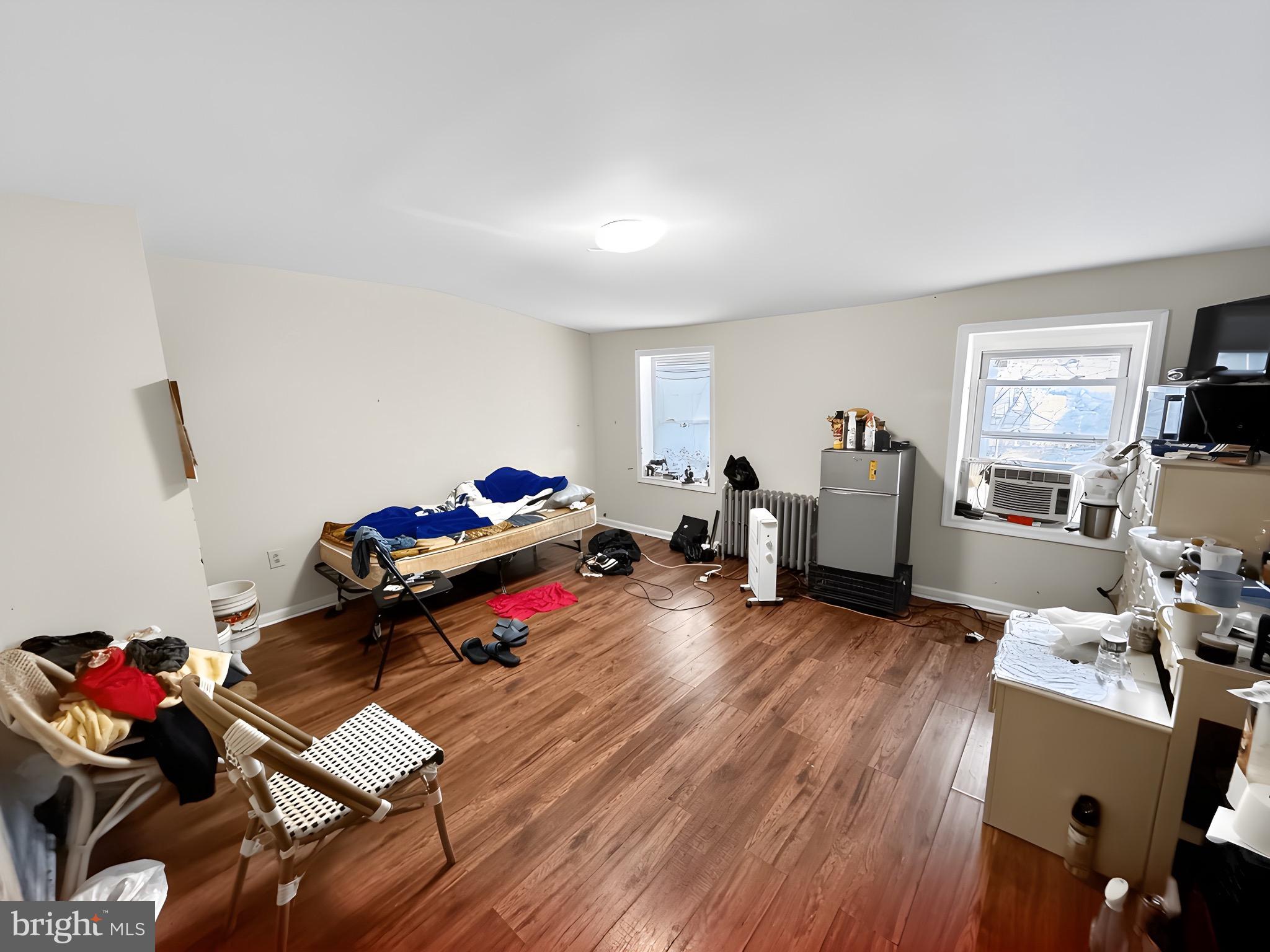 NORRISTOWN - Residential