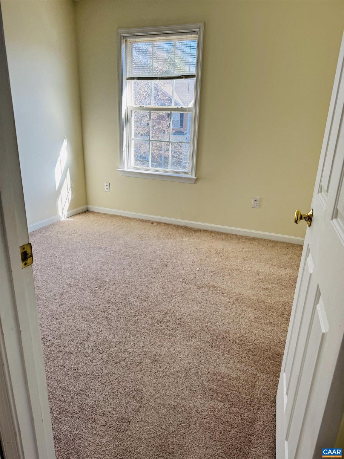 HOLLYMEAD - Residential Lease