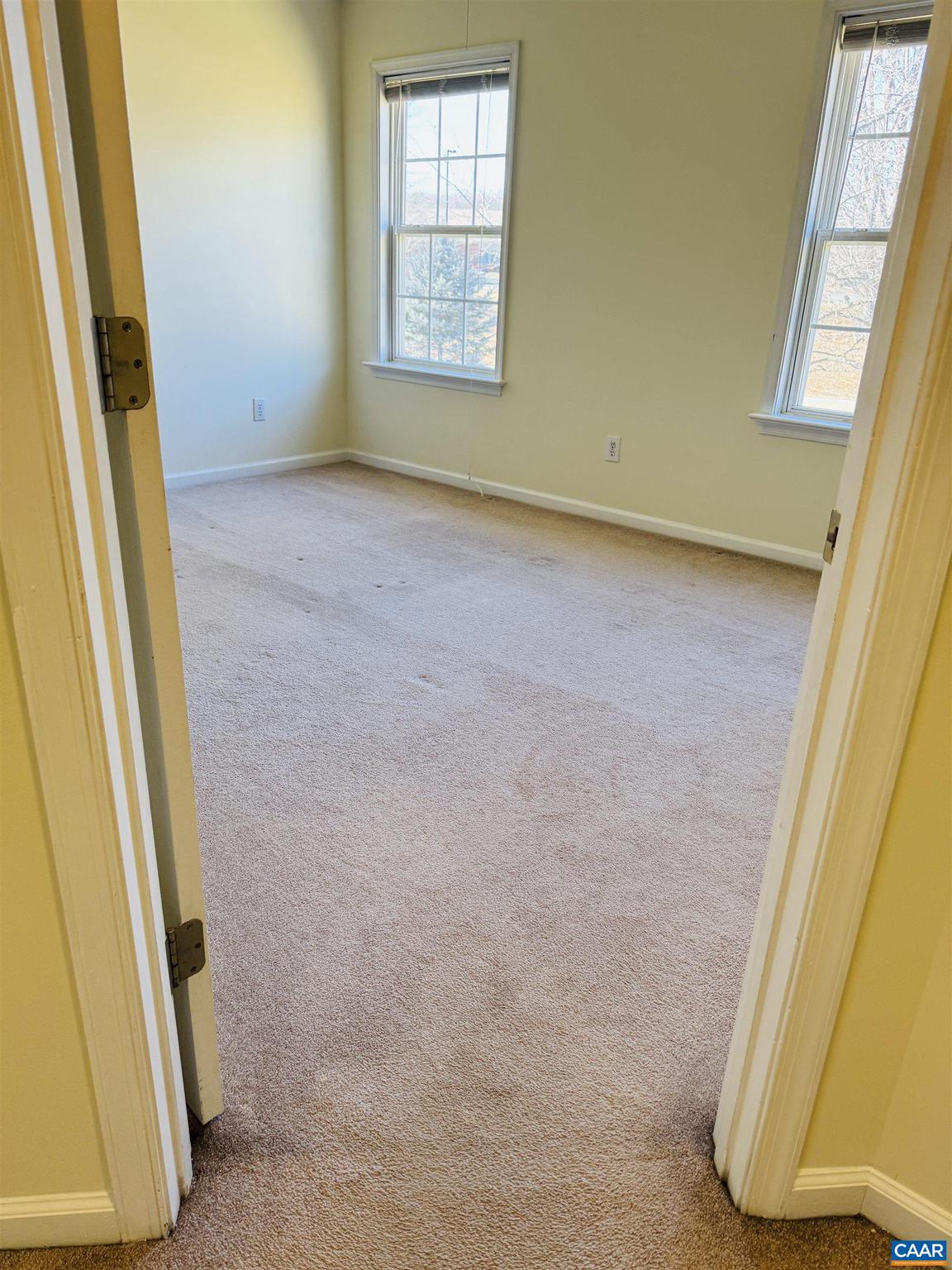 HOLLYMEAD - Residential Lease