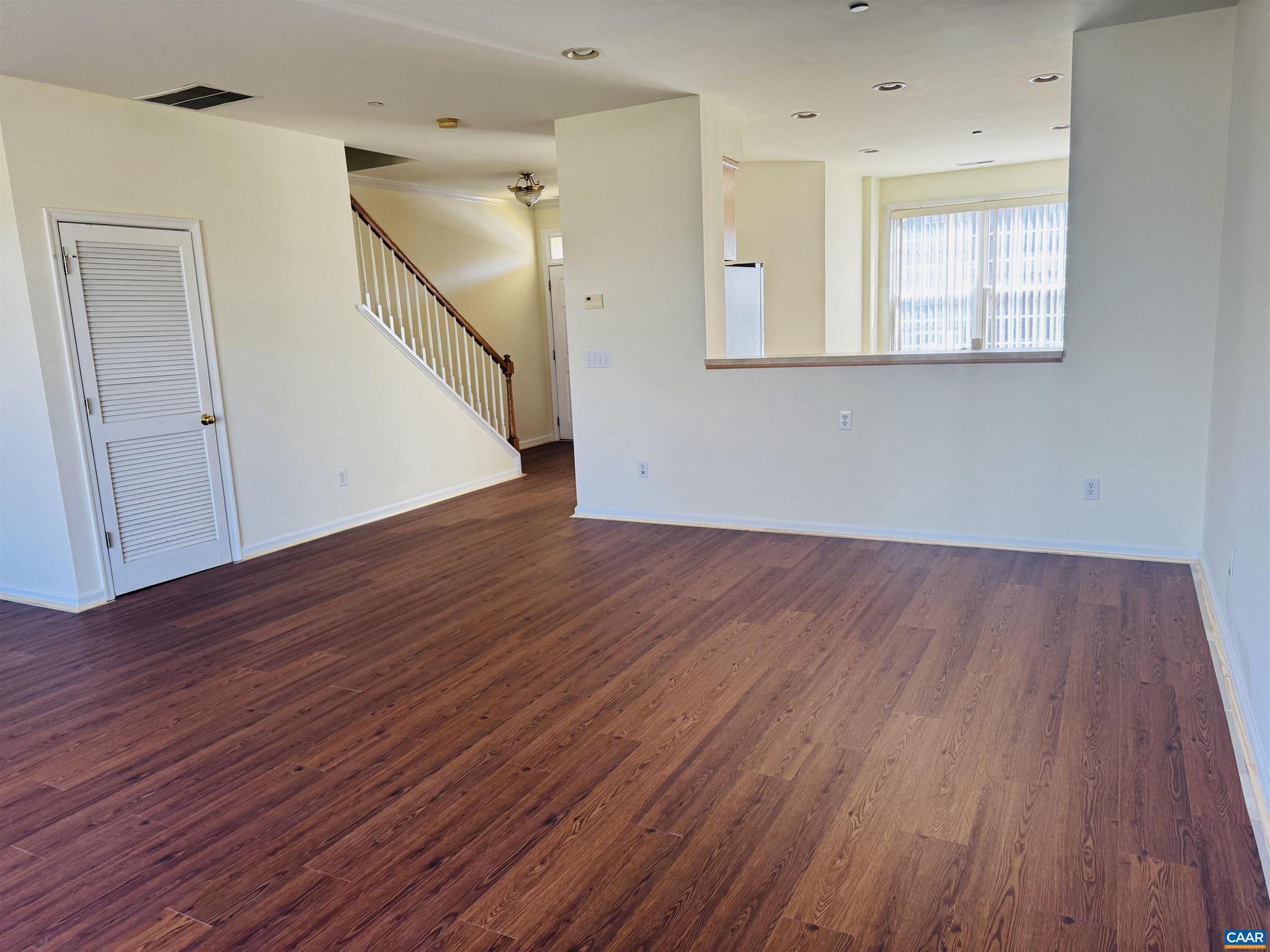 HOLLYMEAD - Residential Lease