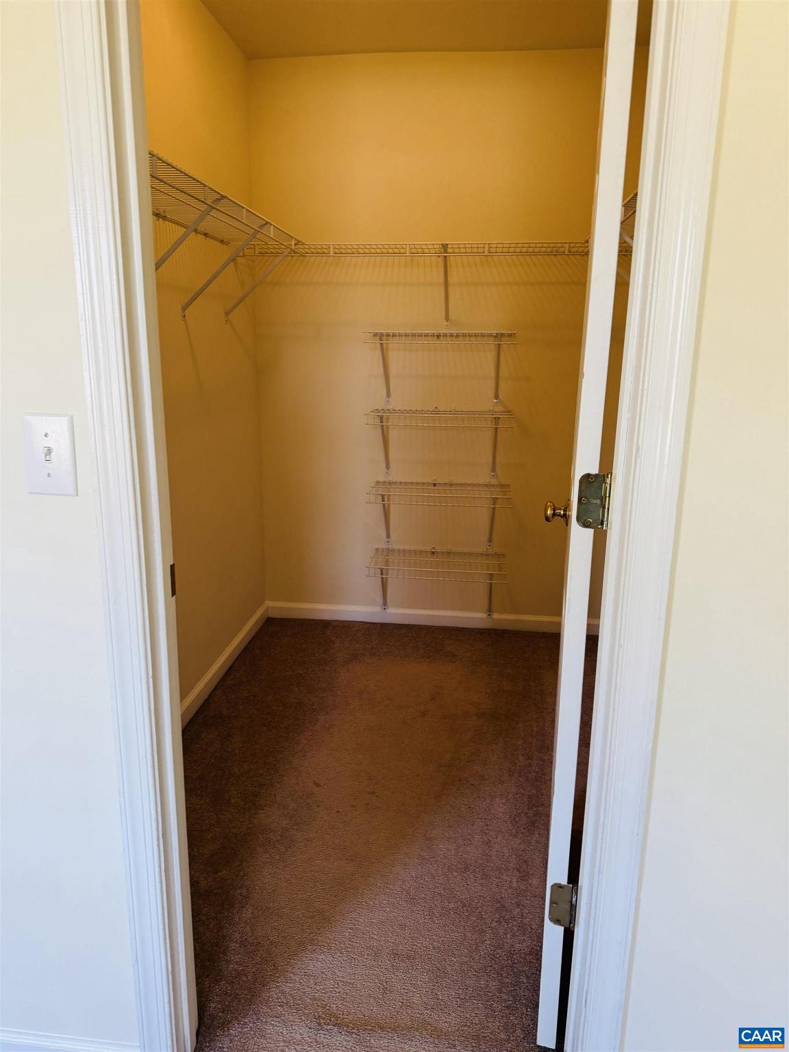 HOLLYMEAD - Residential Lease