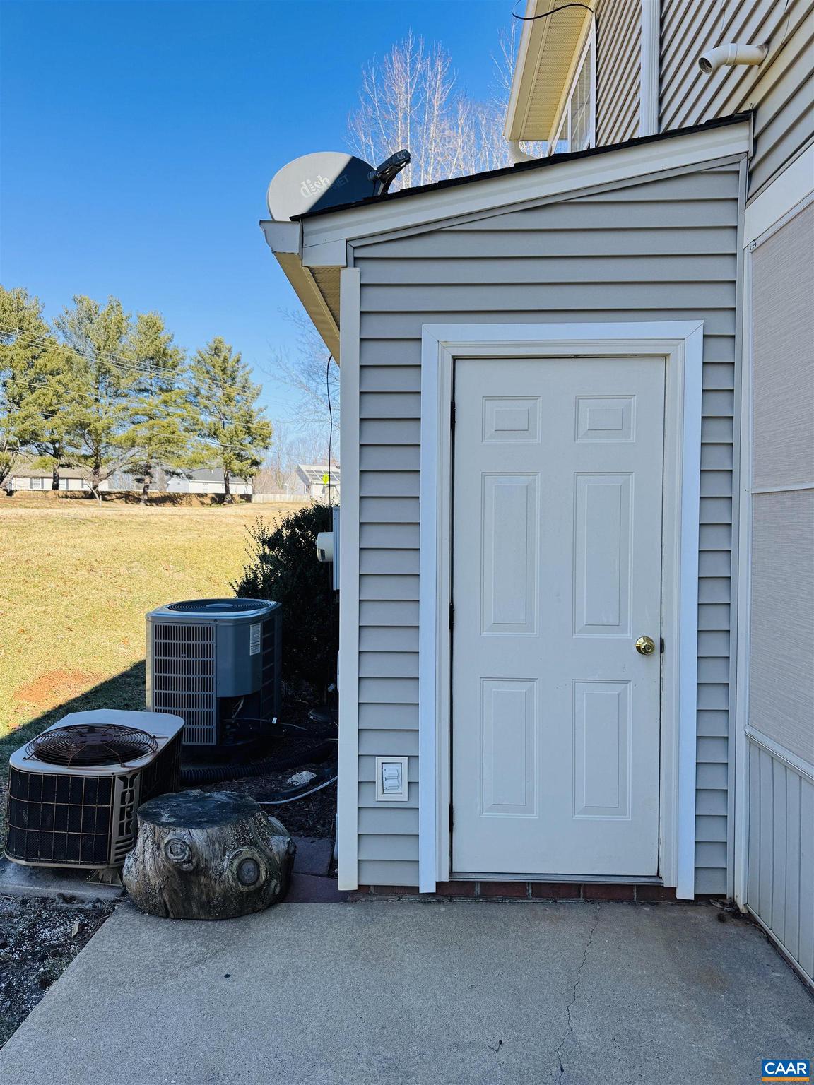 HOLLYMEAD - Residential Lease