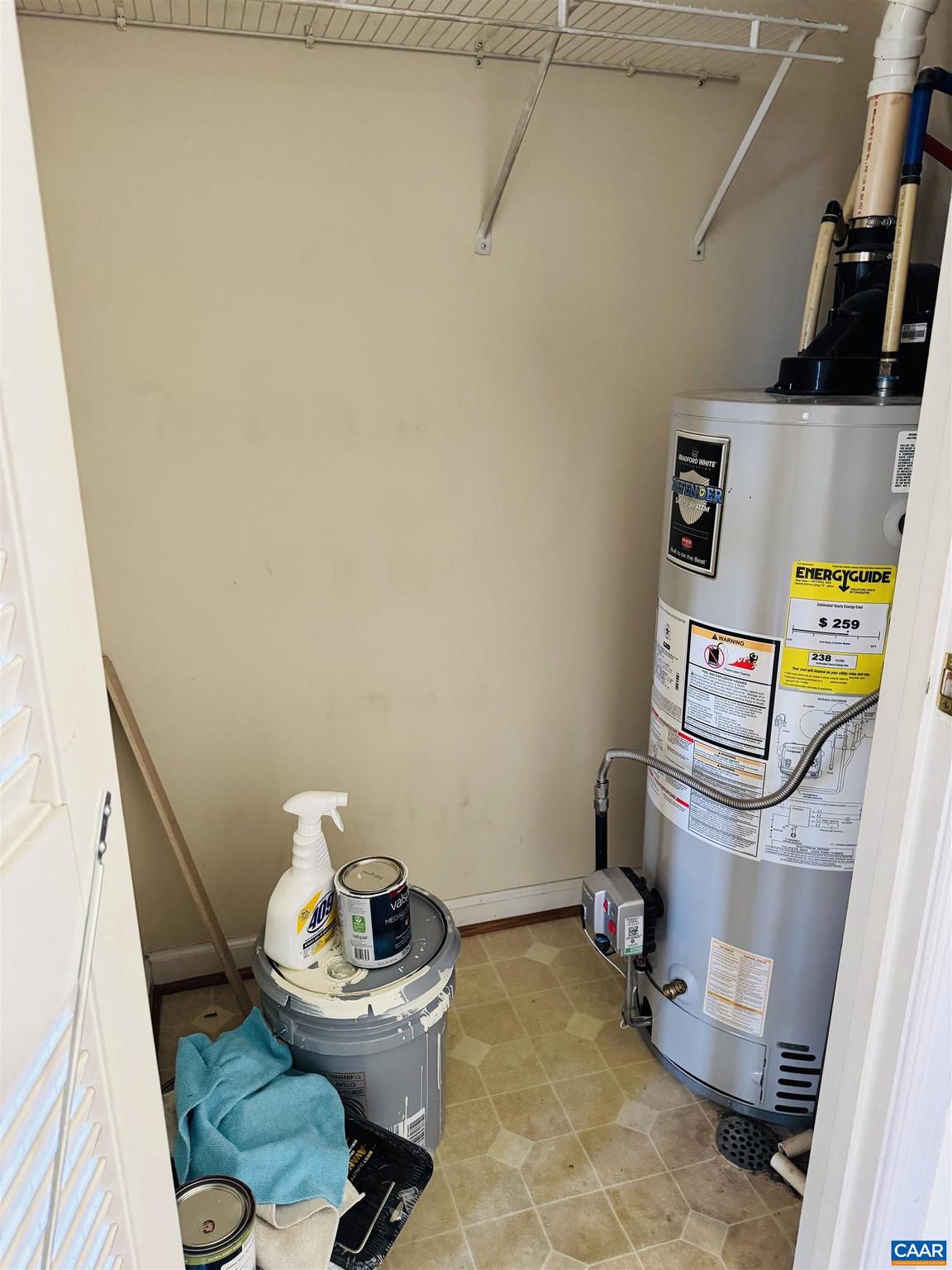 HOLLYMEAD - Residential Lease