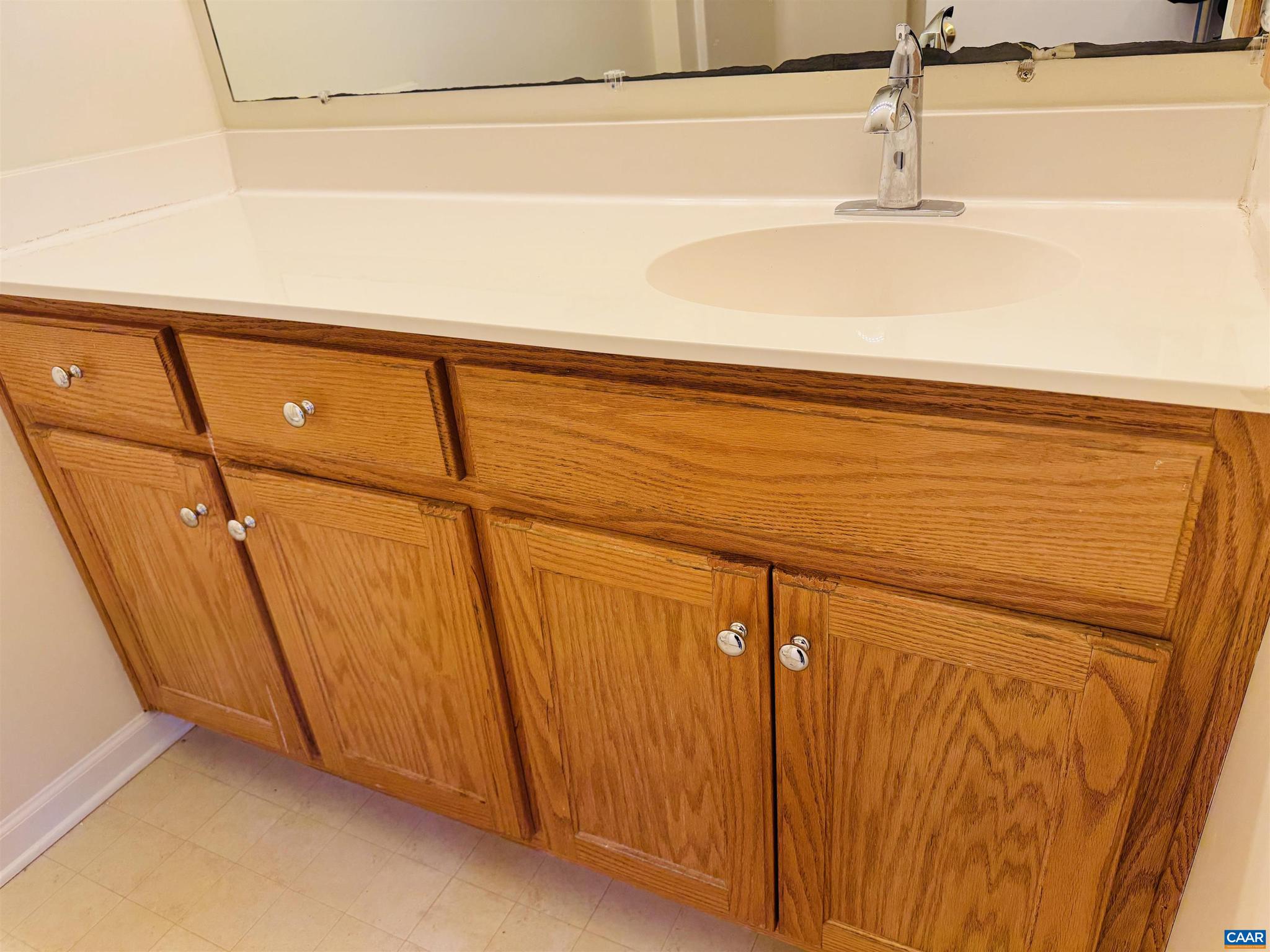 HOLLYMEAD - Residential Lease