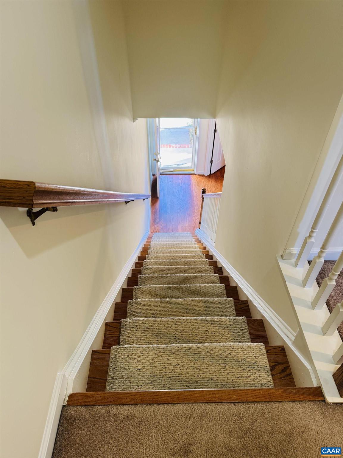 HOLLYMEAD - Residential Lease