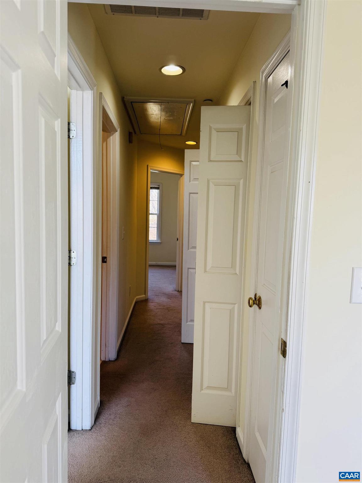 HOLLYMEAD - Residential Lease