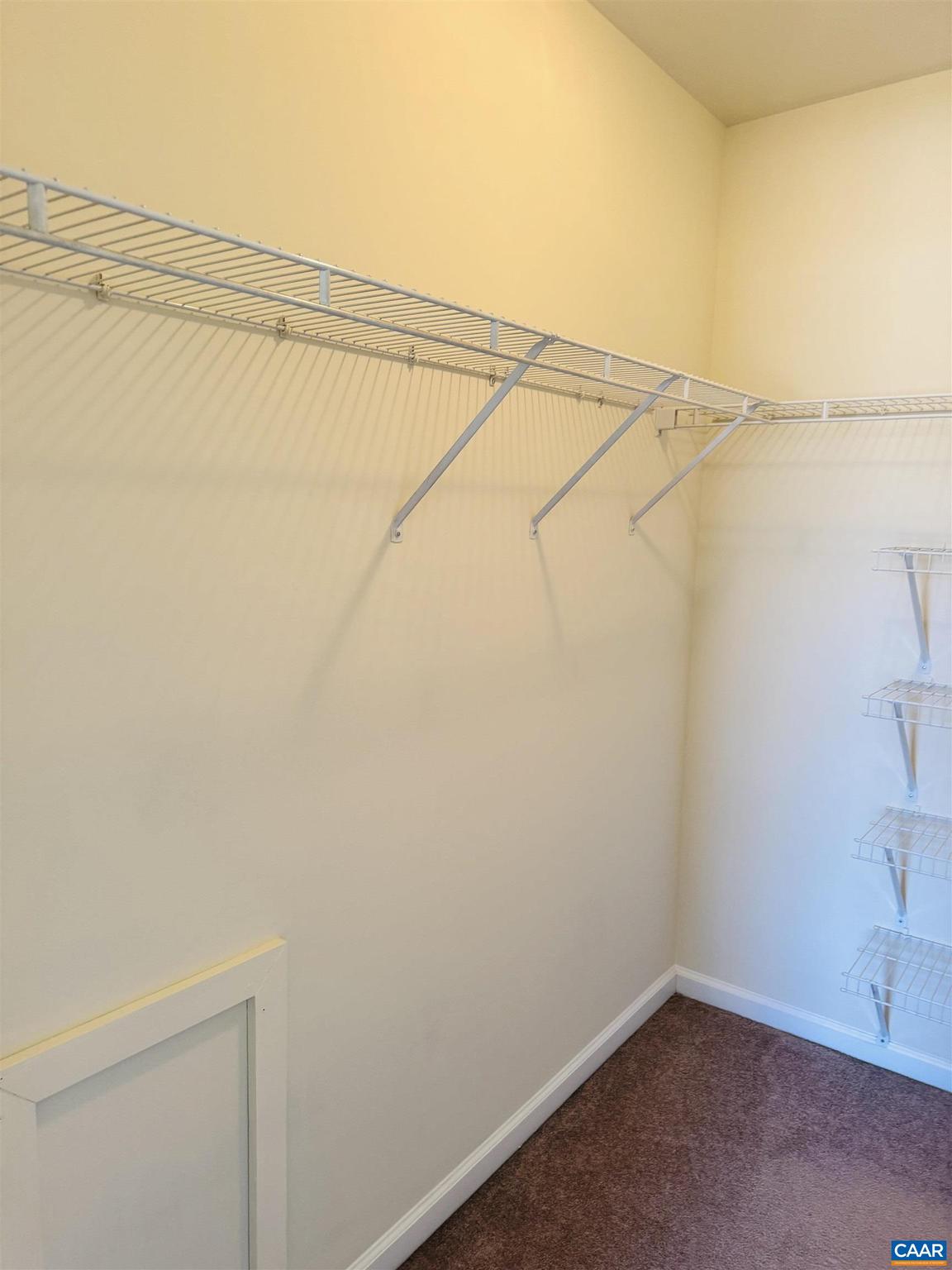 HOLLYMEAD - Residential Lease