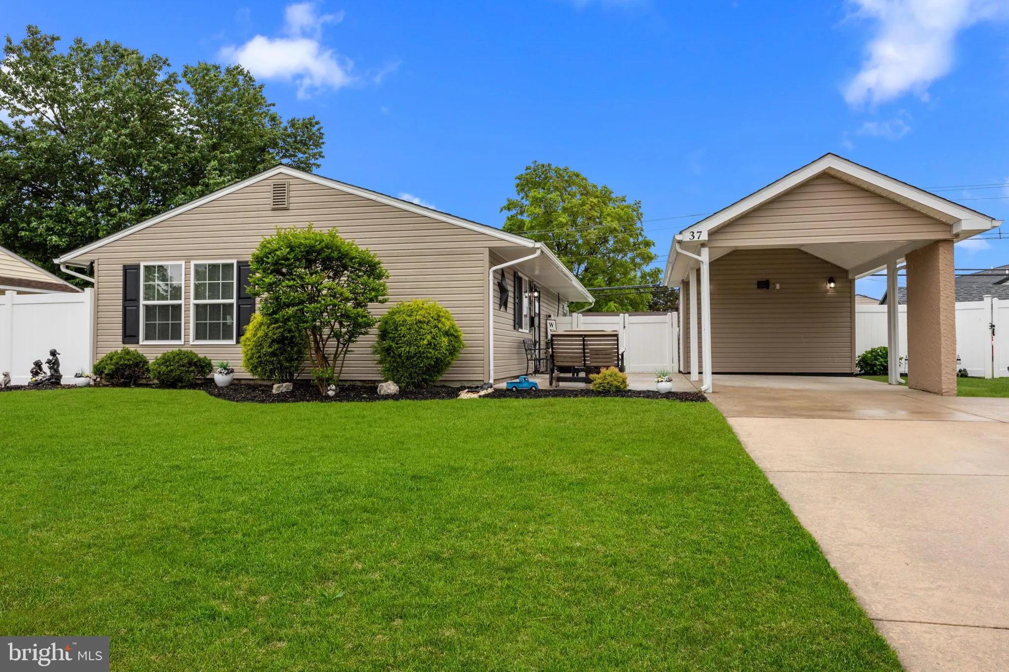 Levittown, Pennsylvania 19055, United States, 3 Bedrooms Bedrooms, ,1 BathroomBathrooms,Residential,Active,124334