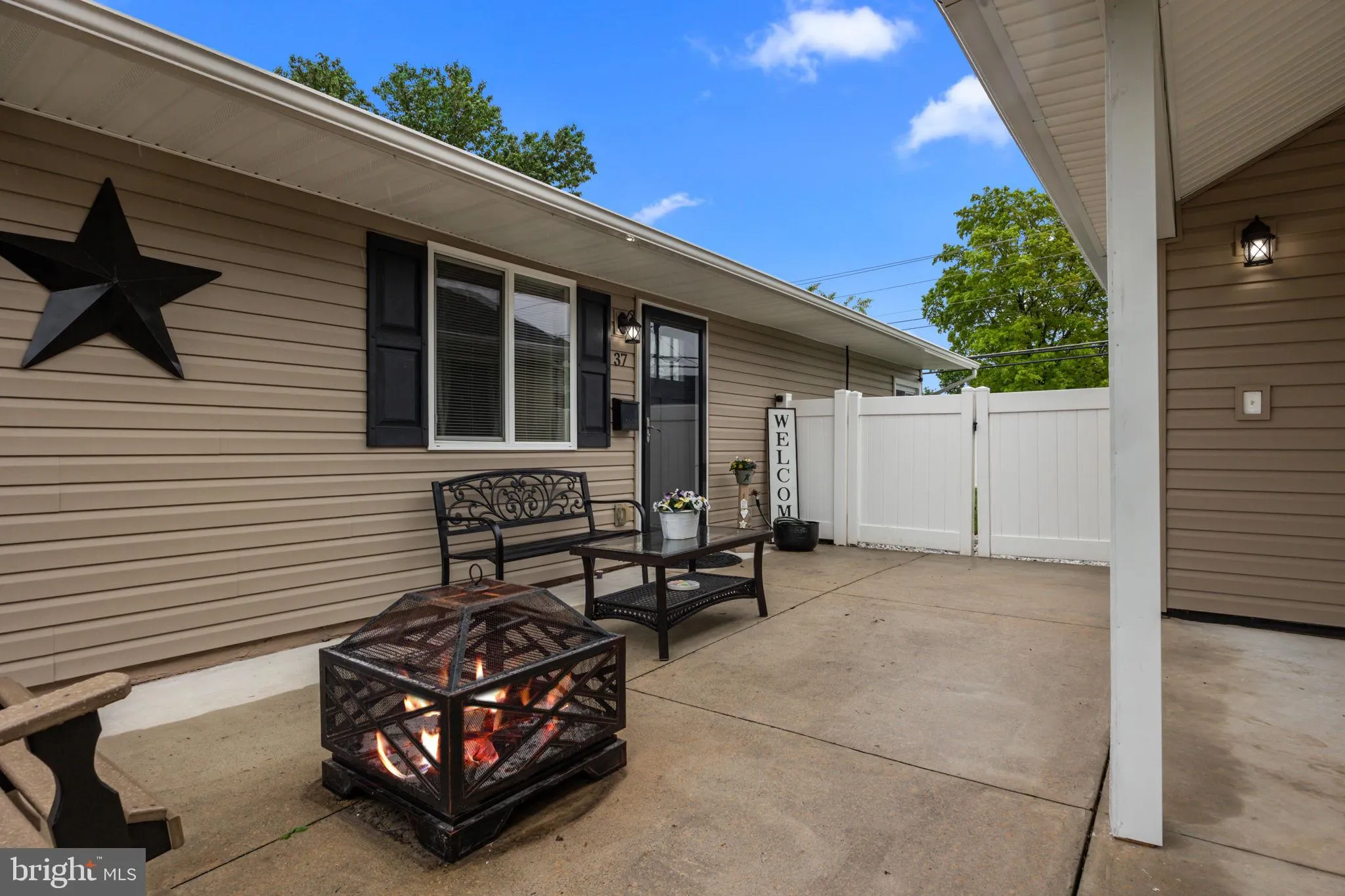 Levittown, Pennsylvania 19055, United States, 3 Bedrooms Bedrooms, ,1 BathroomBathrooms,Residential,Active,124334