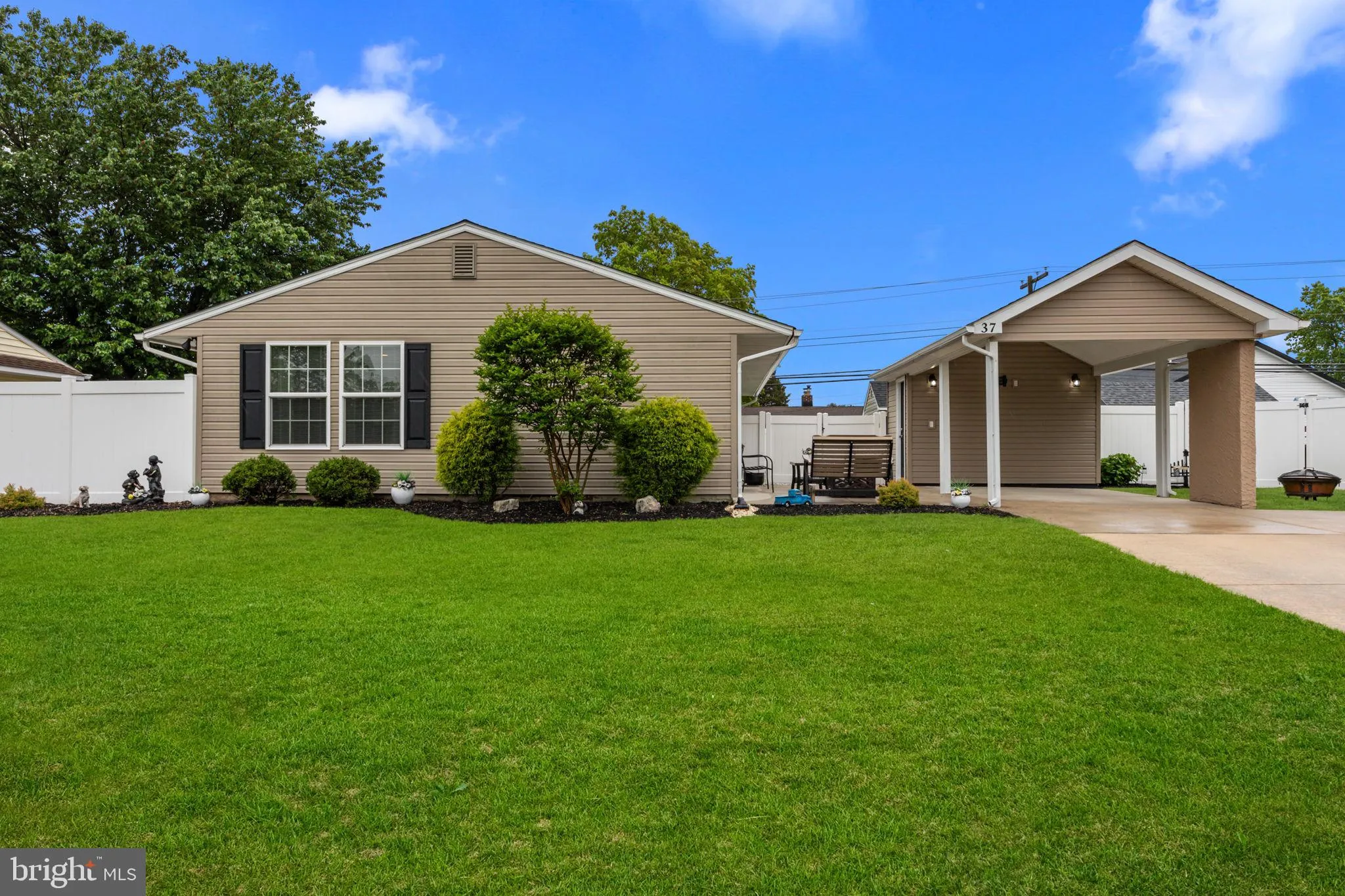 Levittown, Pennsylvania 19055, United States, 3 Bedrooms Bedrooms, ,1 BathroomBathrooms,Residential,Active,124334