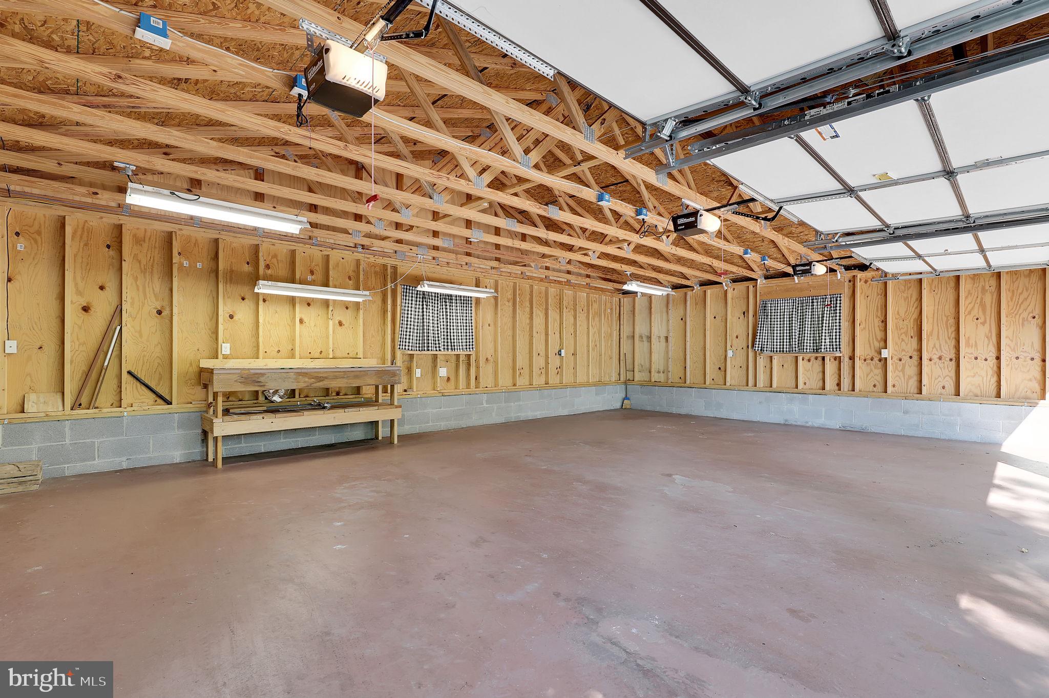 THE WOODS - Residential