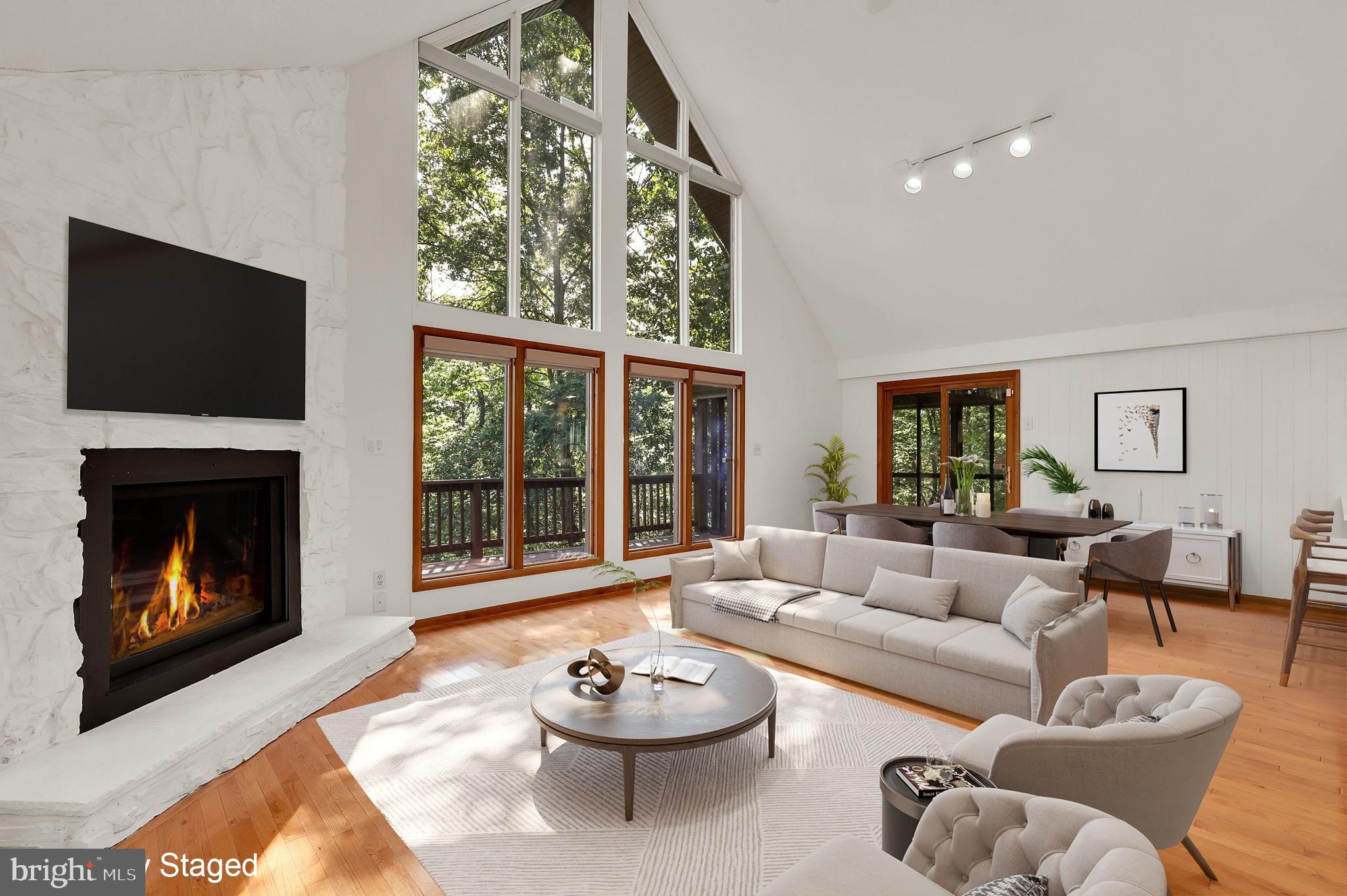 THE WOODS - Residential